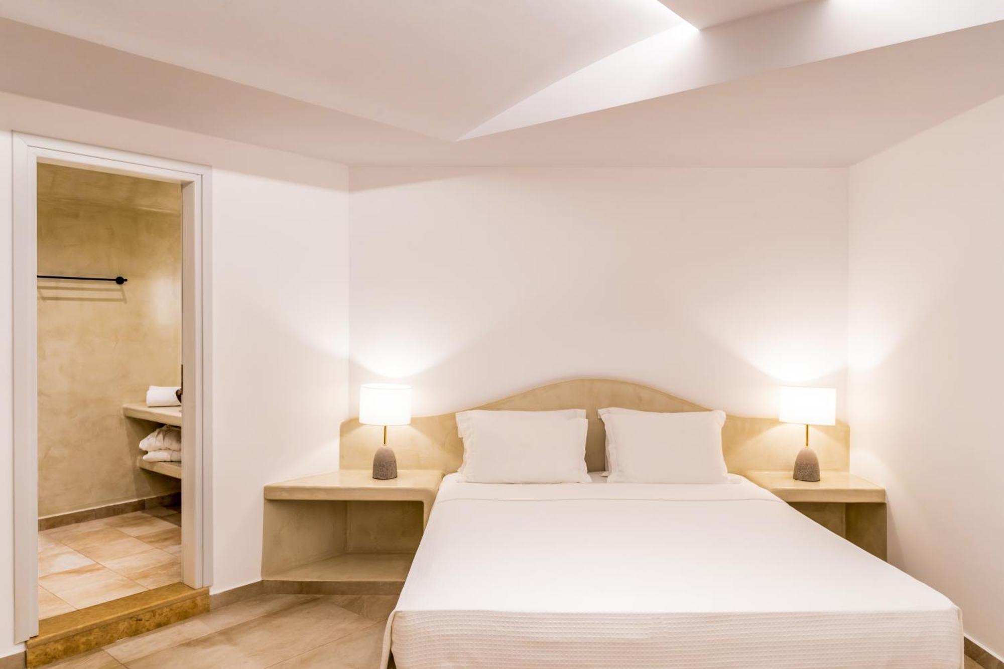 Hotel Marvarit Messaria (Santorini)