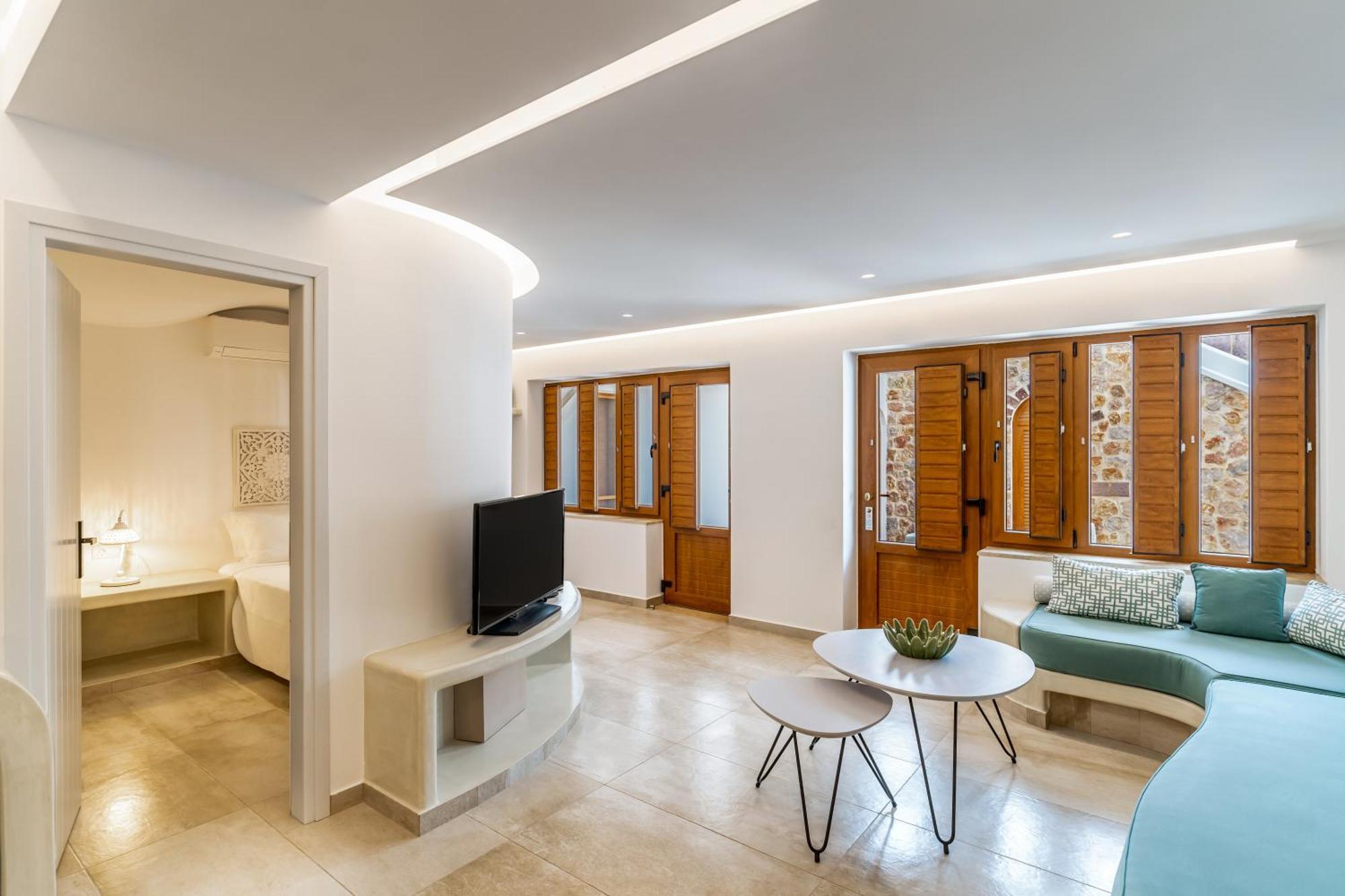 Marvarit Hotel Messaria (Santorini)