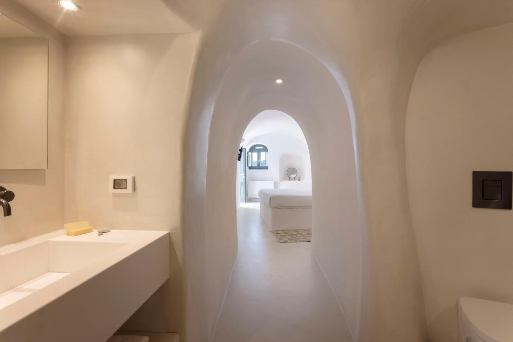 Bluedome Cavehouses By Otium