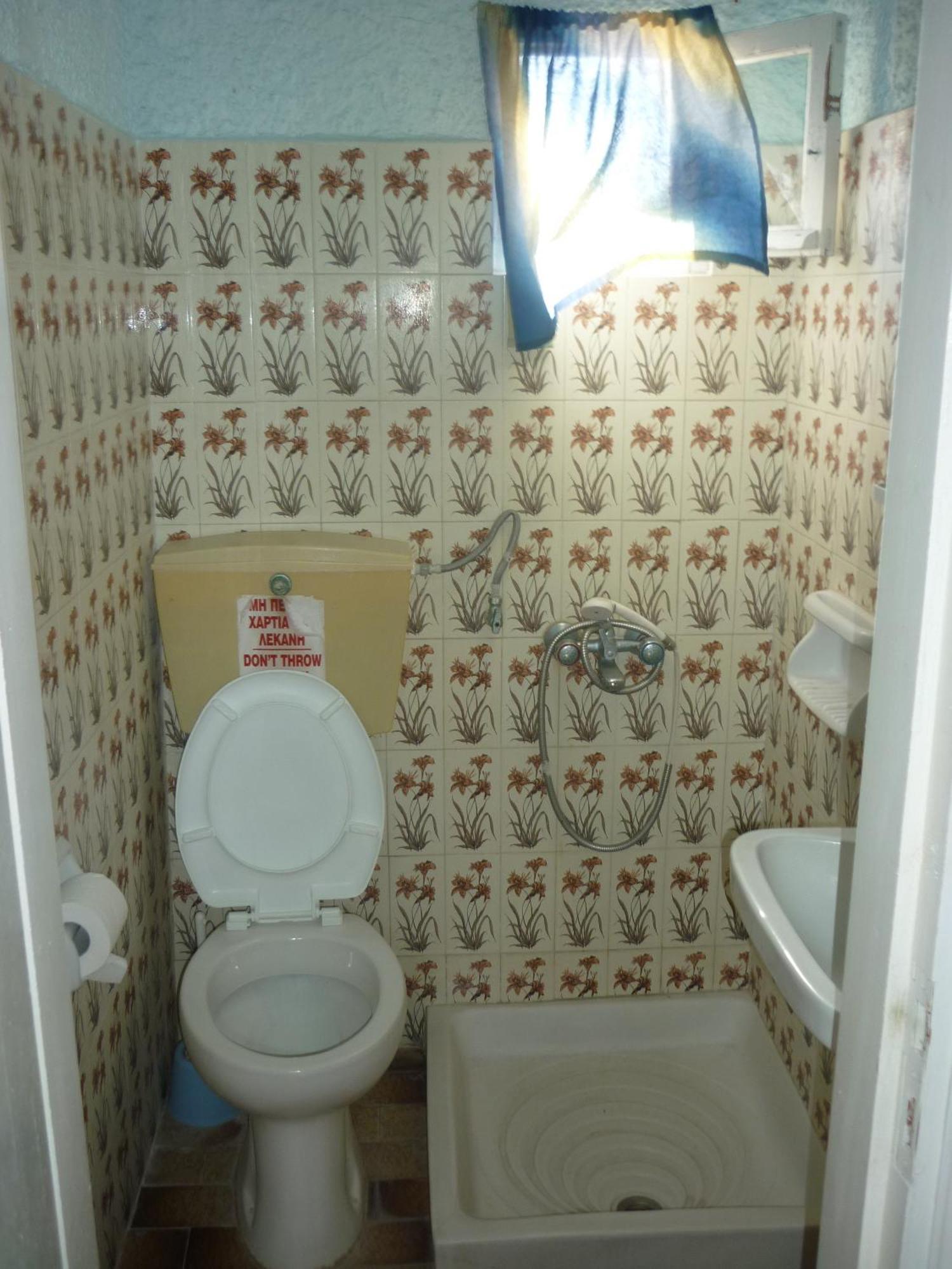 Agios Antonios Guest house 2*
