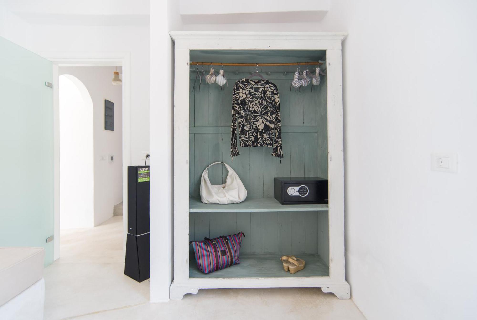 Lagadi By K&k Messaria (Santorini)