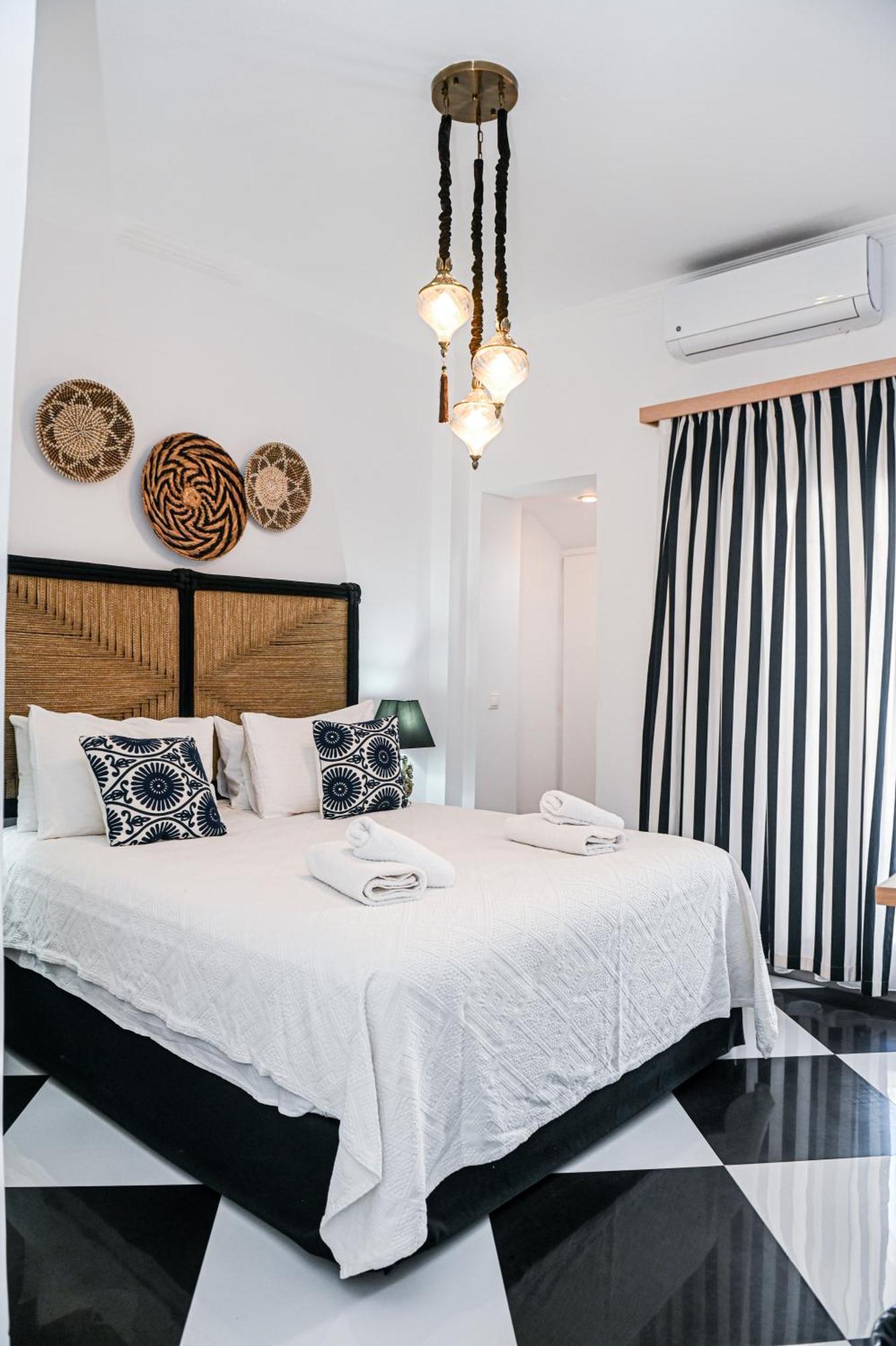 Georgia Pelekanou Apartment