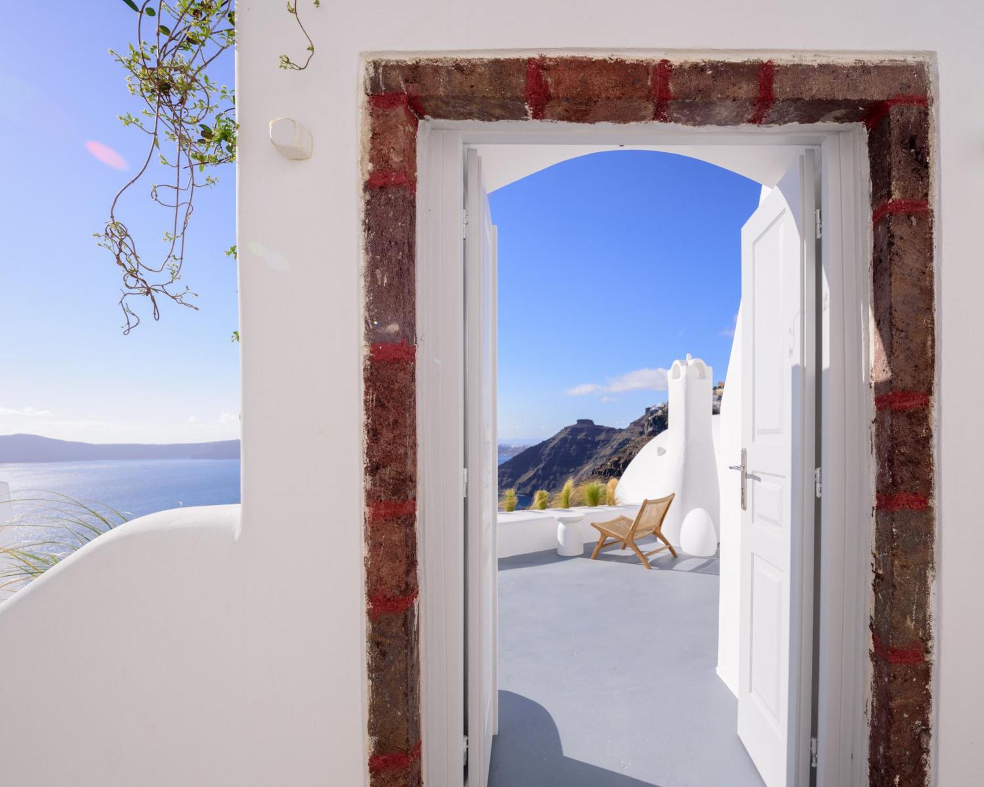 Revelis & Canava Villa Fira (Santorini)