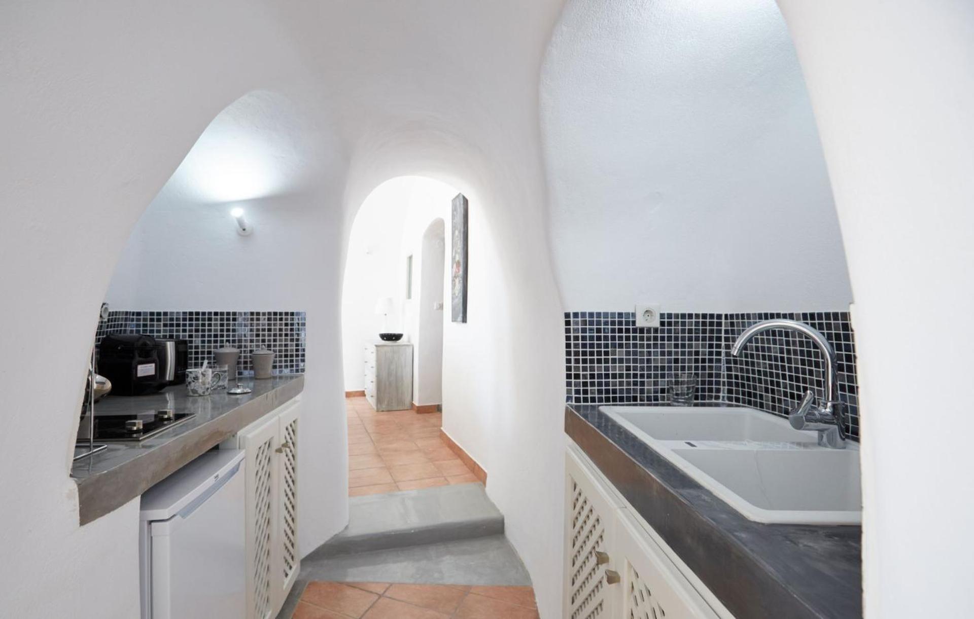 Elegant Santorini House Horizon Caldera View-outdoor Hot Tub Oia Villa *