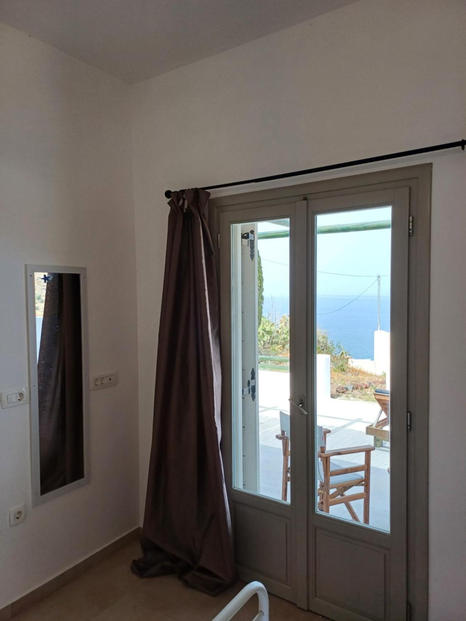 'irene' Cycladic House With Sunrise And Sea View! Foinikiá