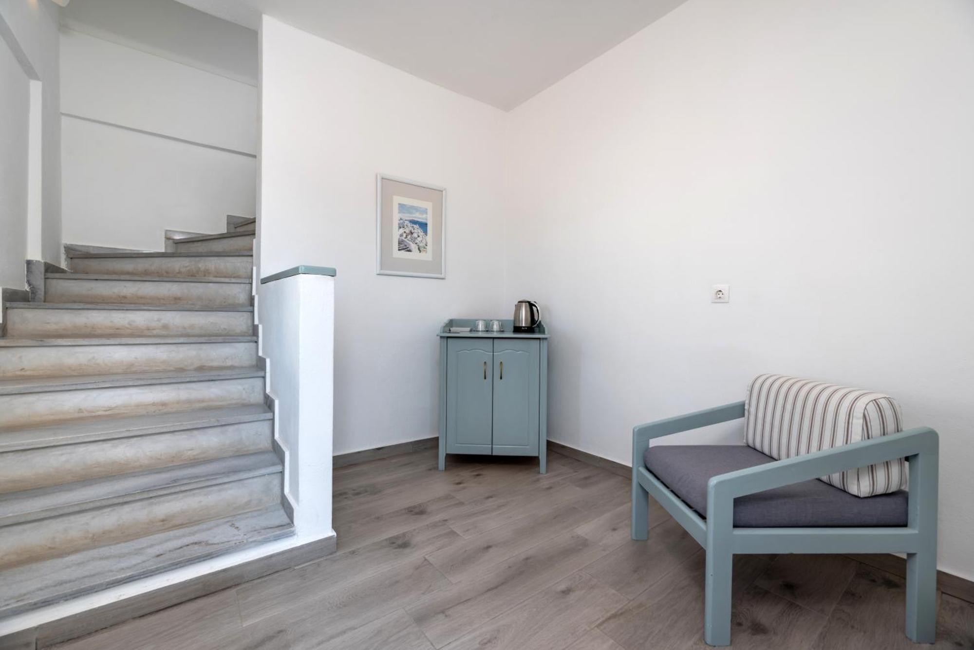 Maistros Village 5* Karterados (Santorini)