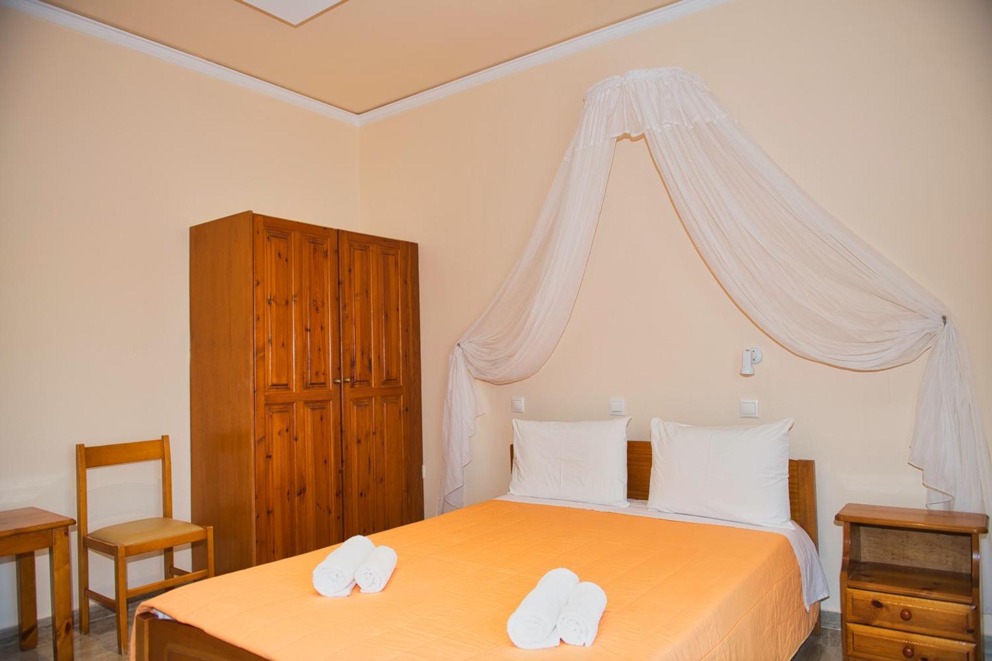 Villa Nikos Karamolegkos Kamari * Kamari (Santorini)