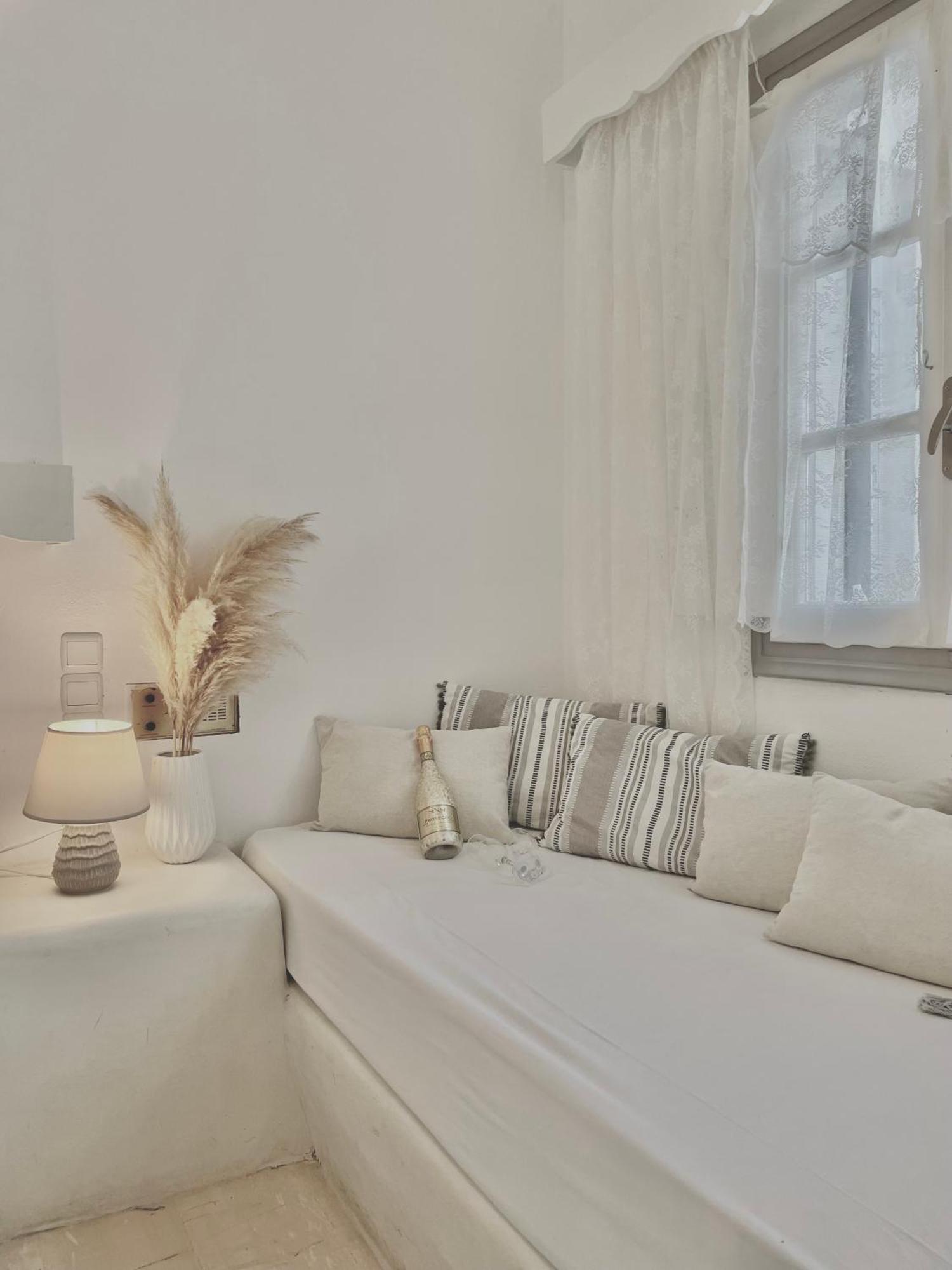 Maina Aparthotel *