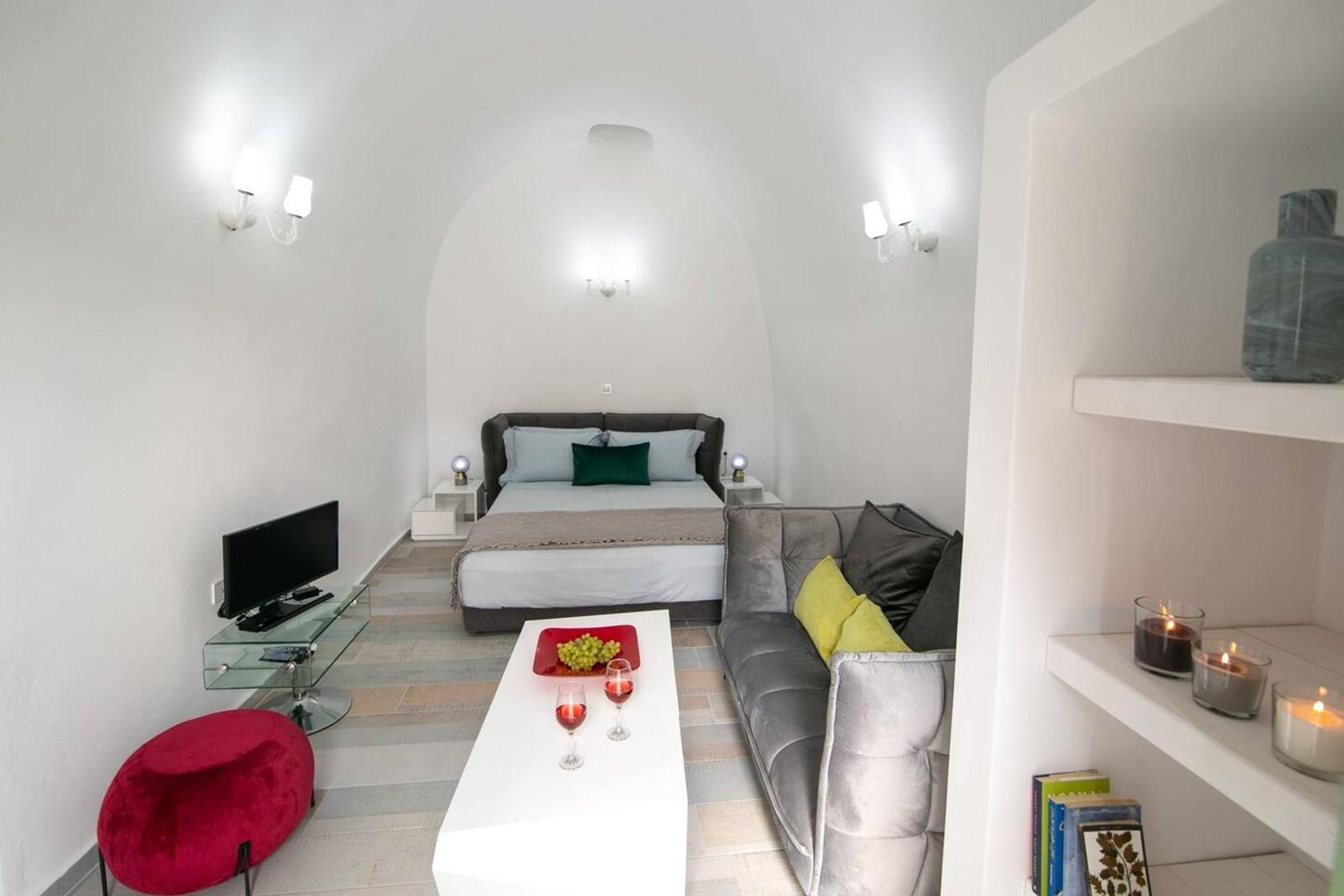 Elite Santorini
