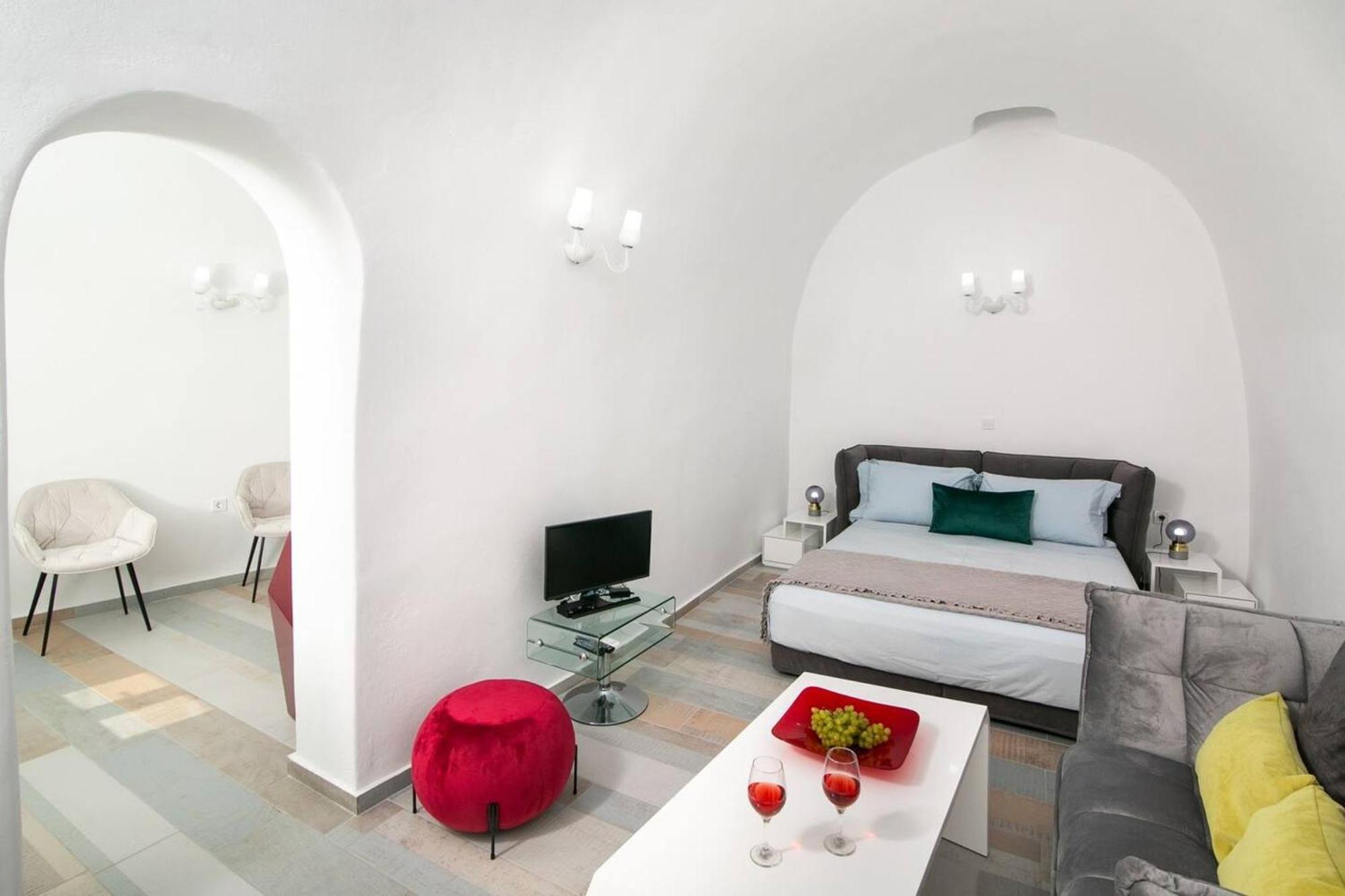 Elite Santorini Apartment *