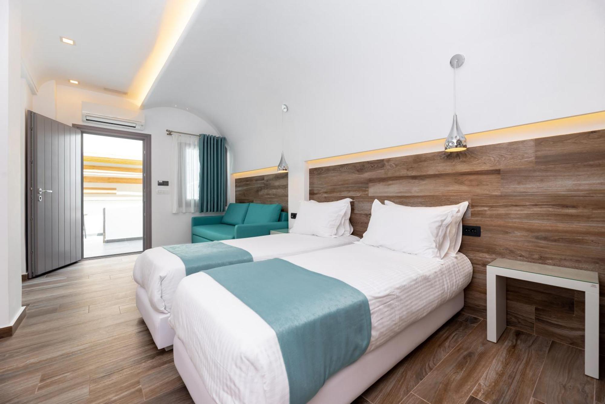 Hotel Deluxe Santorini 4*
