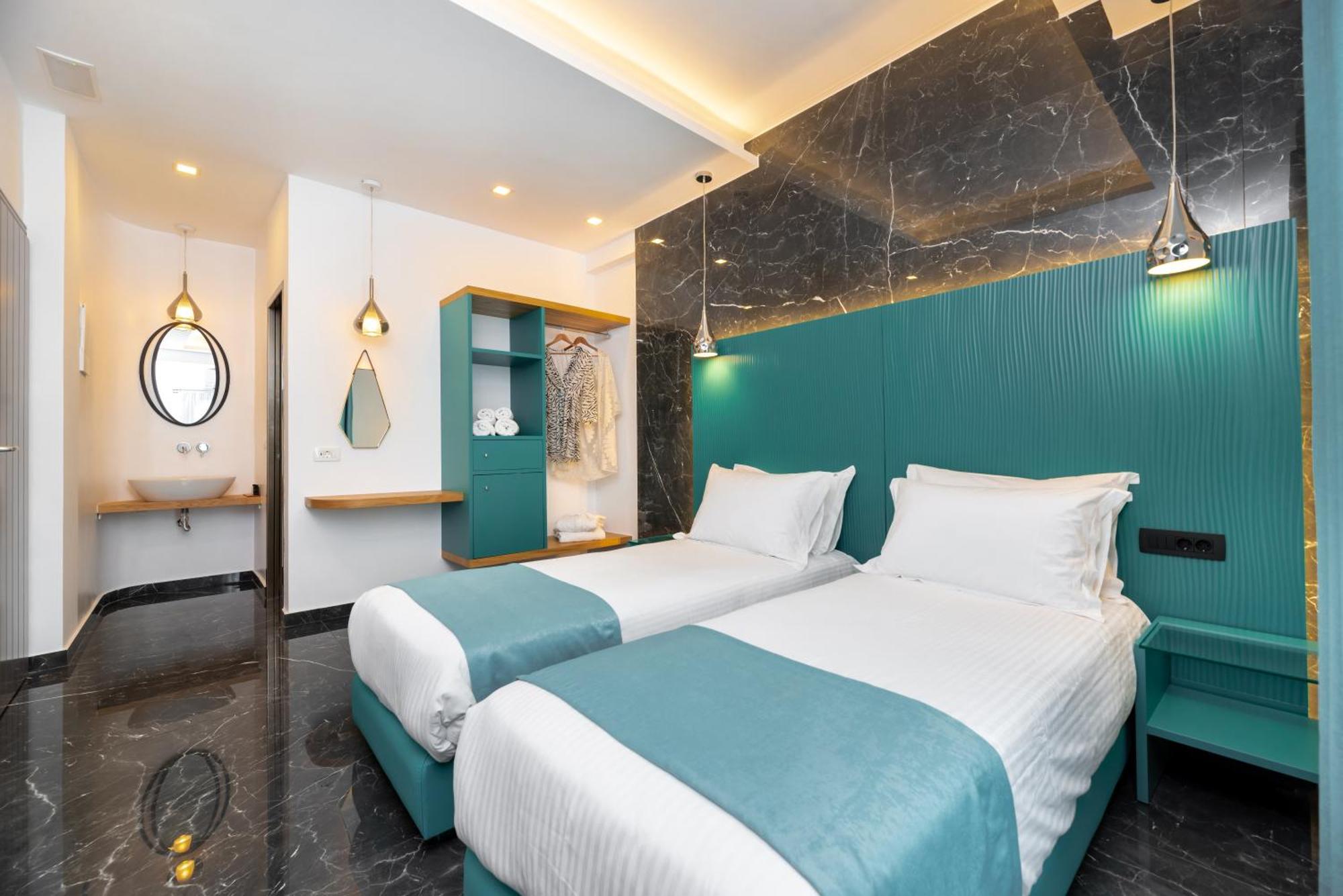 Hotel Deluxe Santorini
