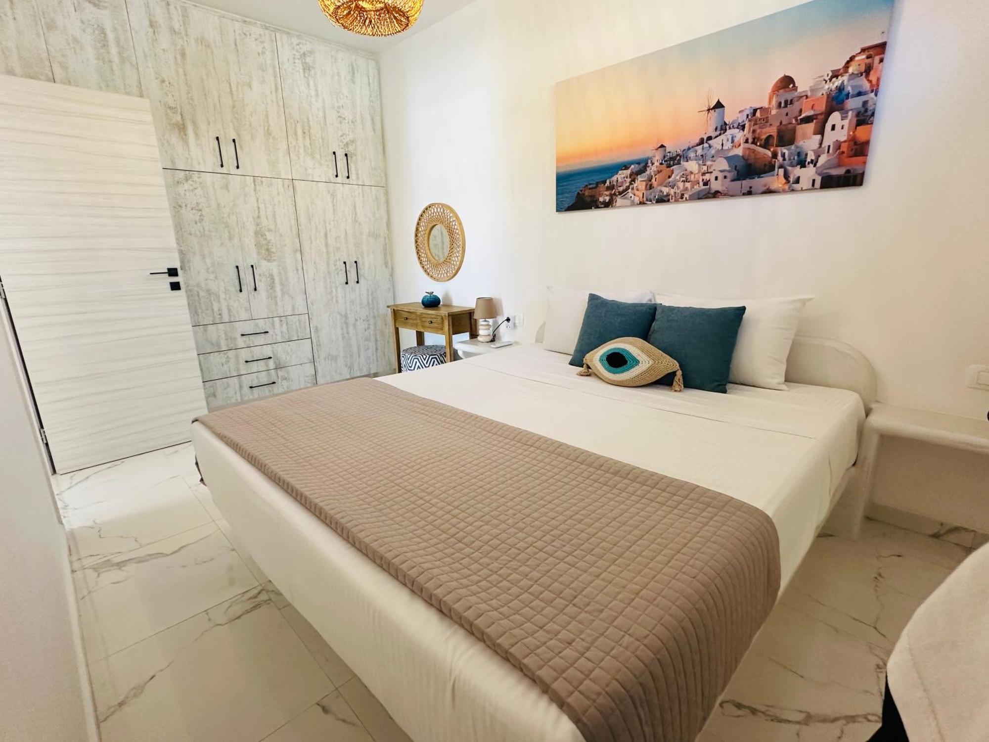 Santana Apartment *