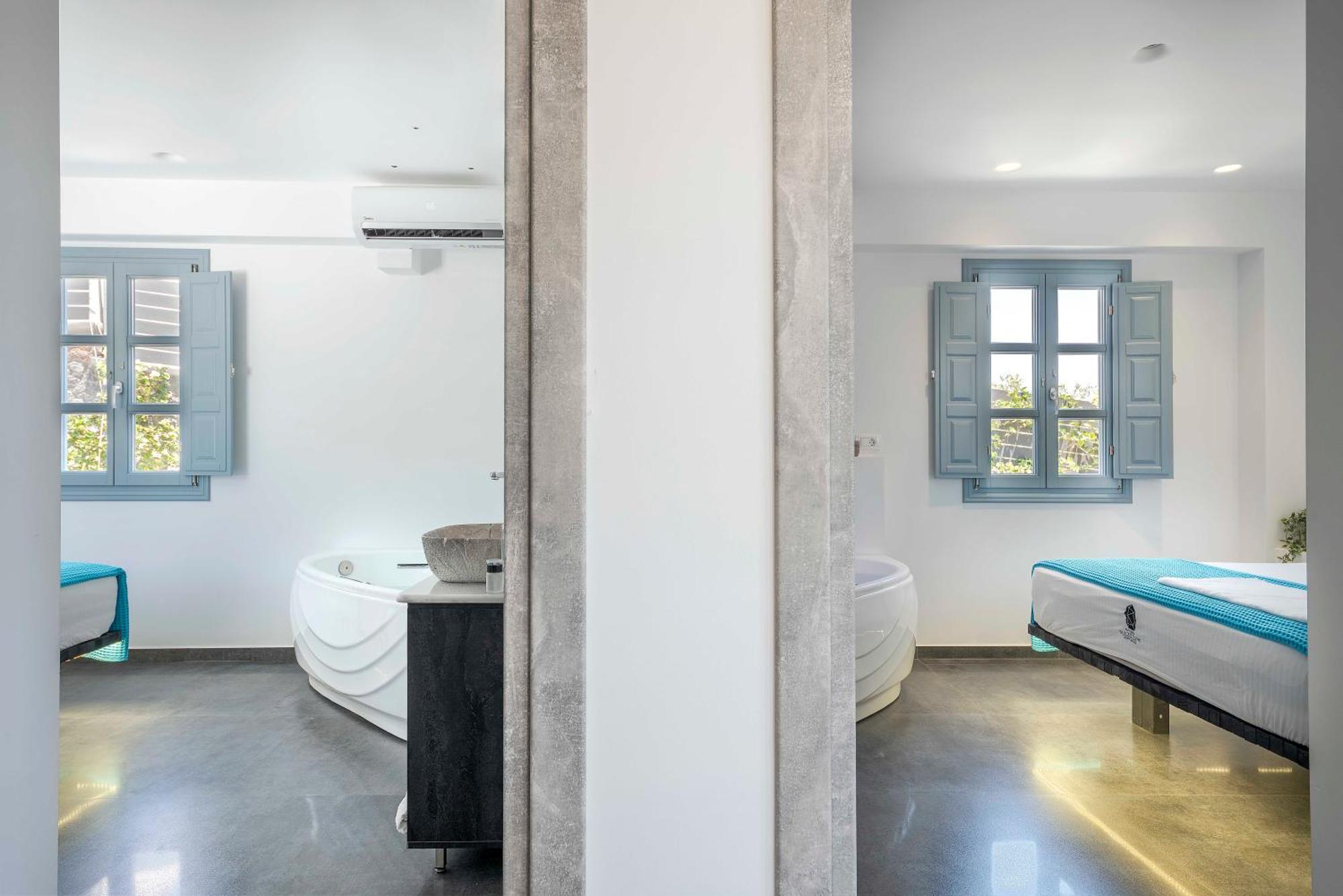Blackstone Luxury Aparthotel Emporio (Santorini)
