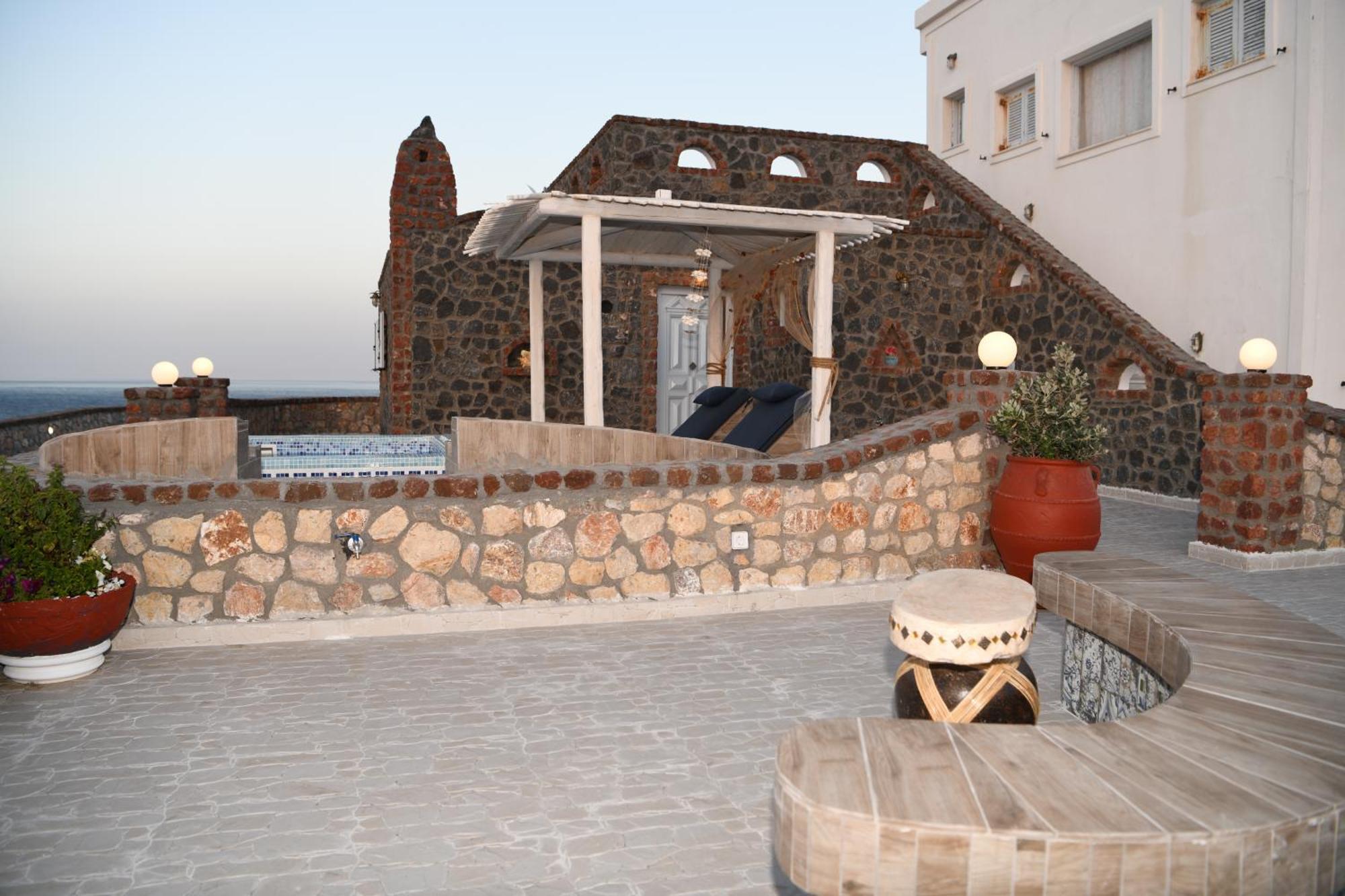 Starlight Luxury Seaside & Villa *