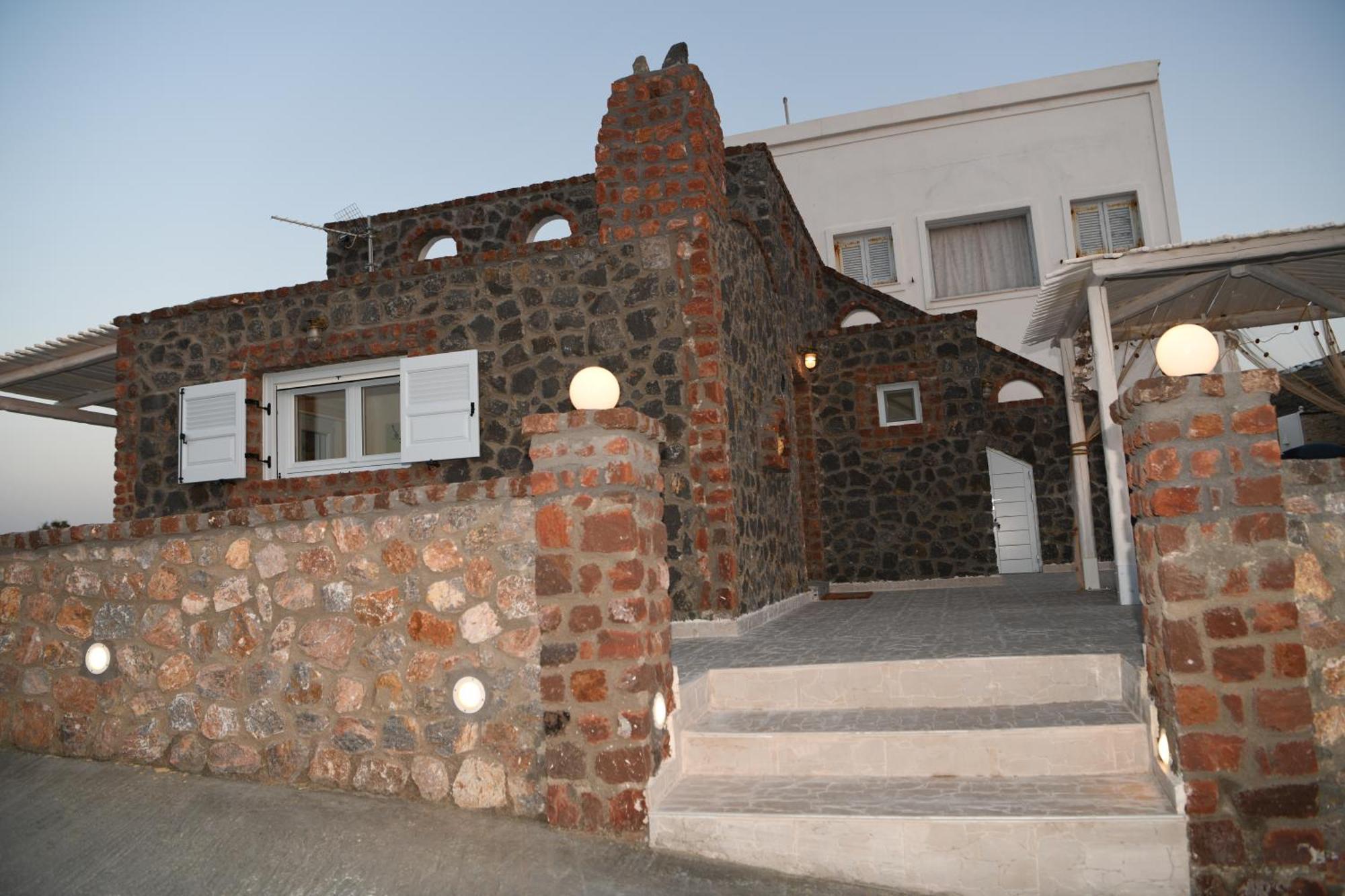 Villa Starlight Luxury Seaside & Imerovigli (Santorini)