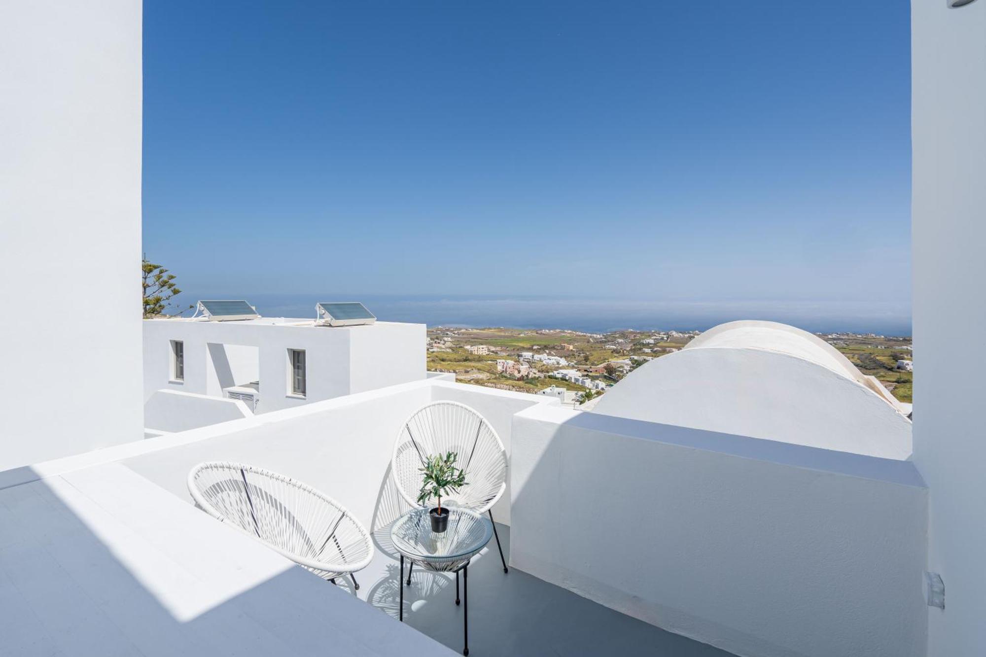 Hotel Cycladic & Fira (Santorini)