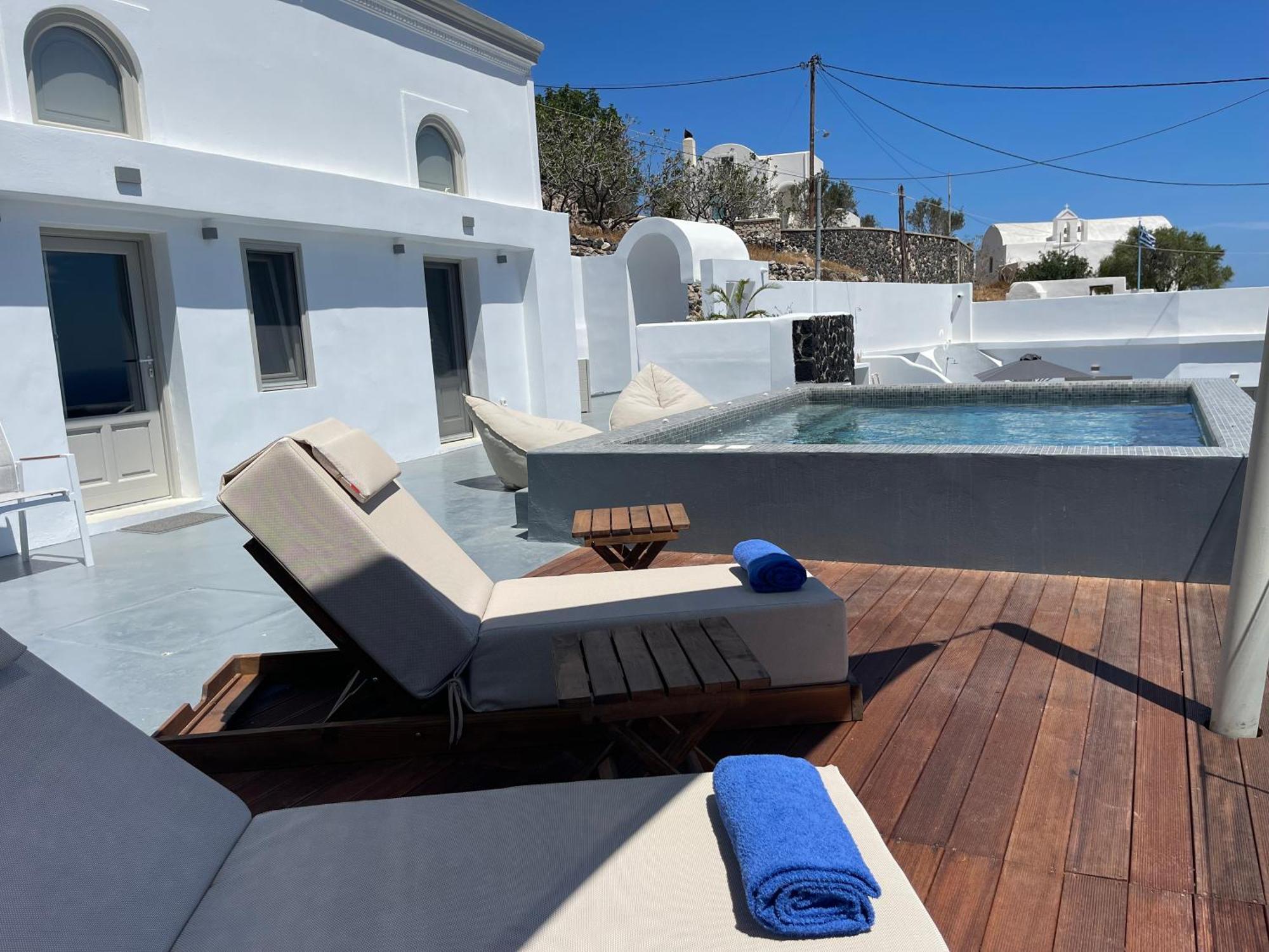Solo Sole Santorini * Exo Gonia