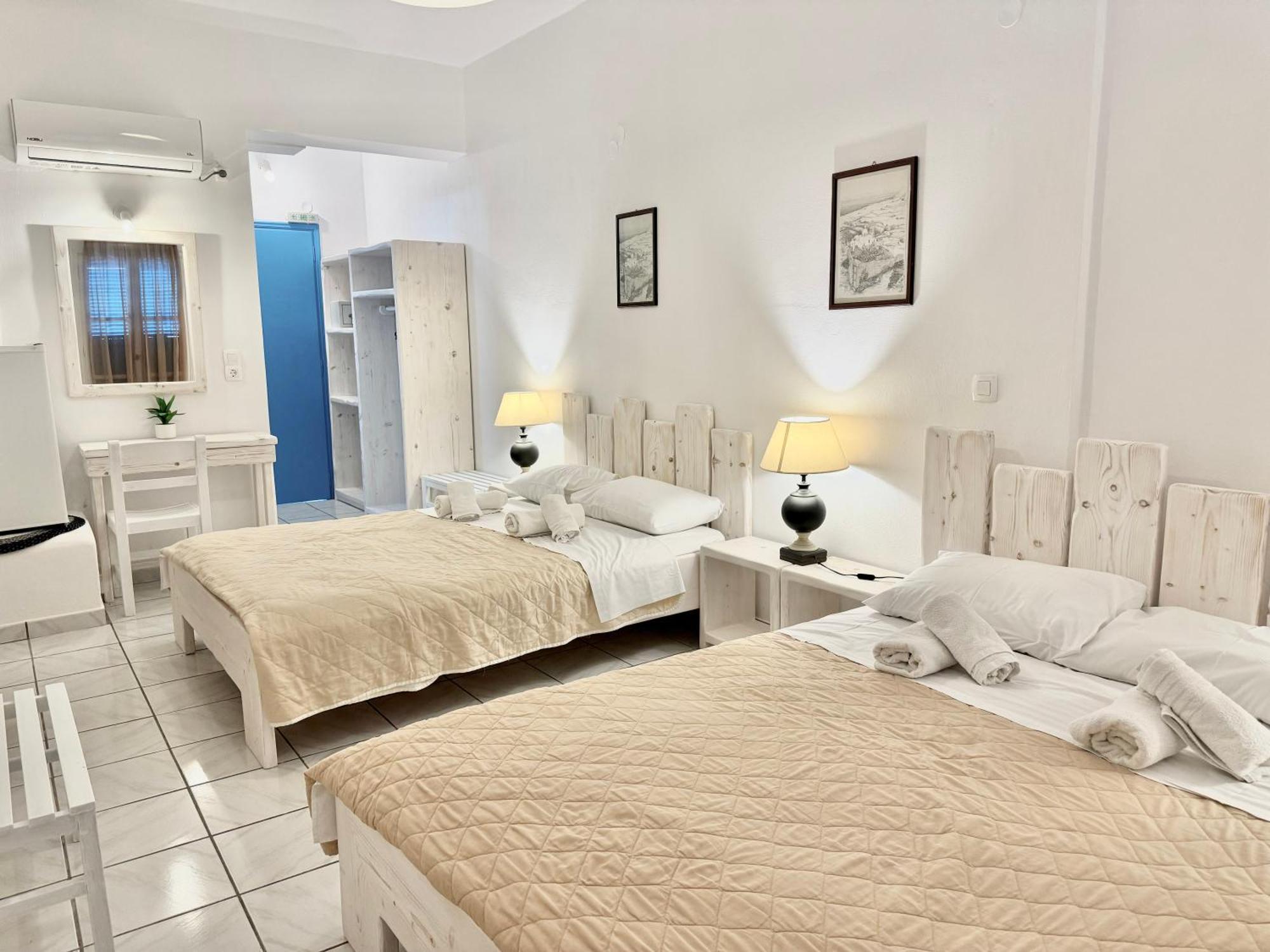 Stella's Place, Vlichada * Vlychada