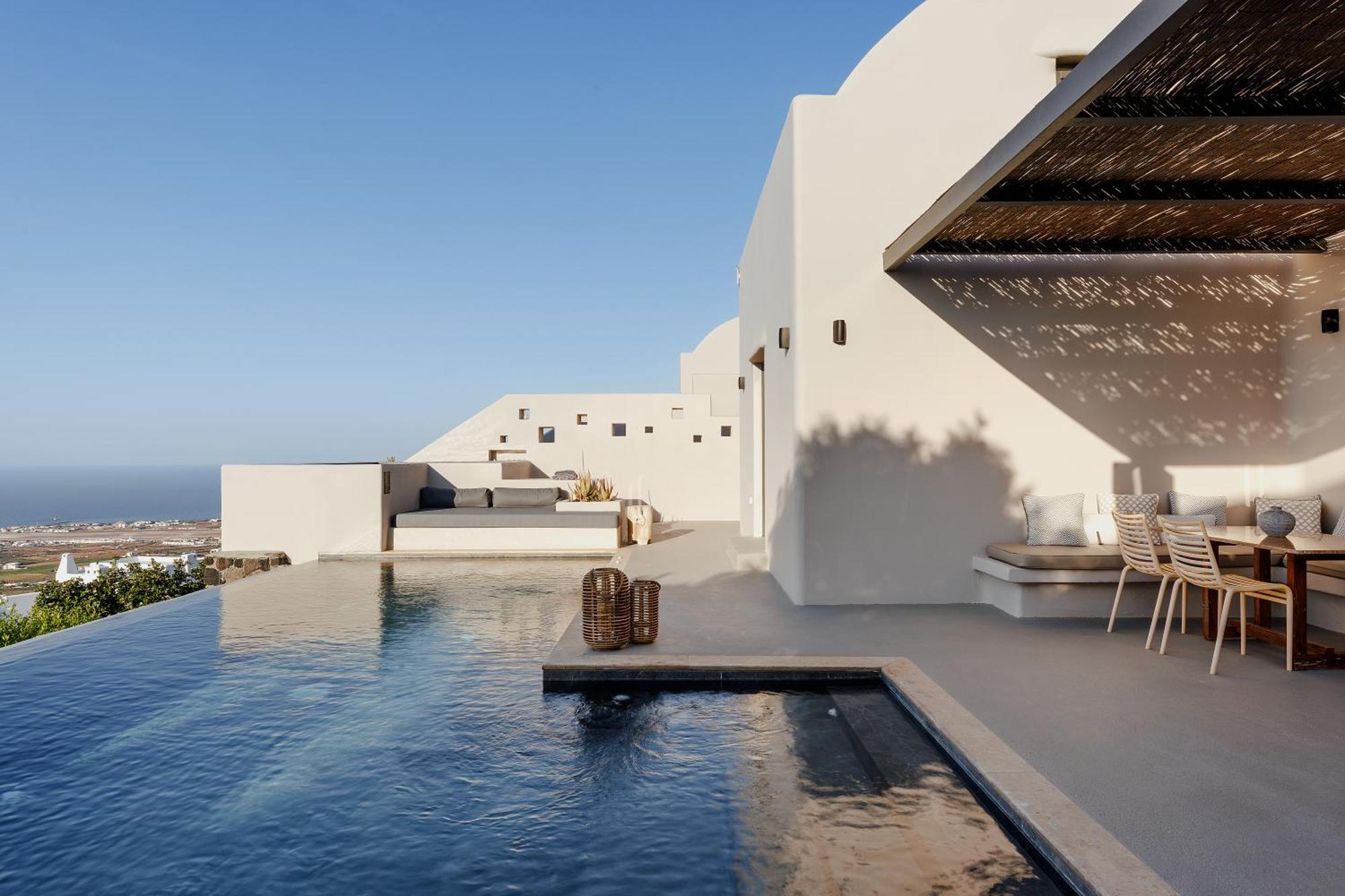 Villa North Santorini - A Luxury