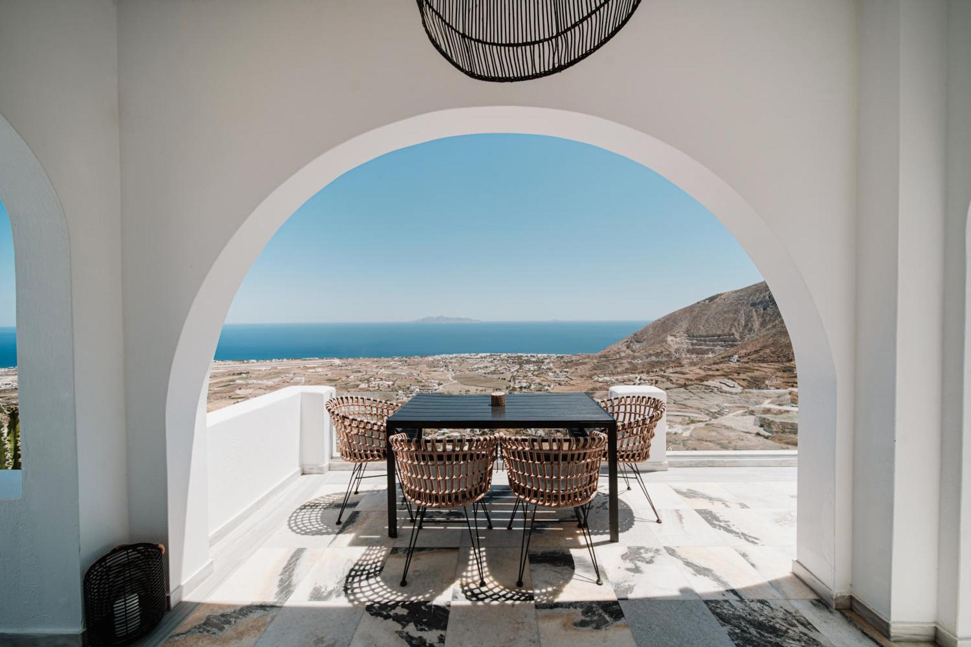 Bluewhite & Santorini *