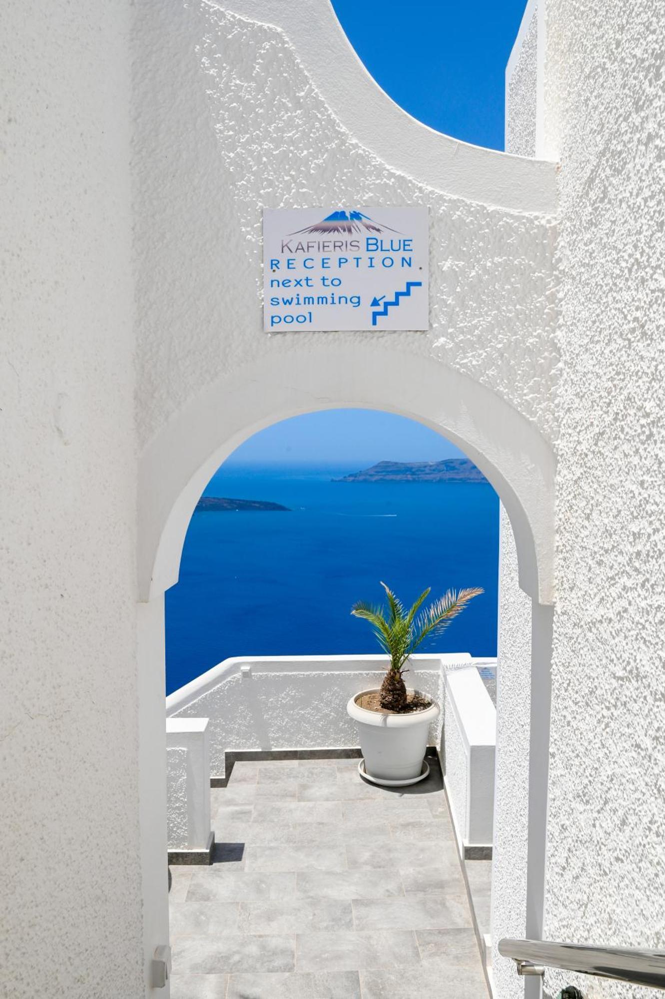 Kafieris Blue Aparthotel 3*