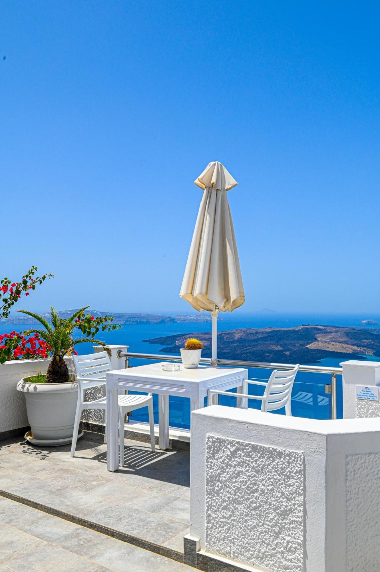Kafieris Blue Aparthotel Firostefani