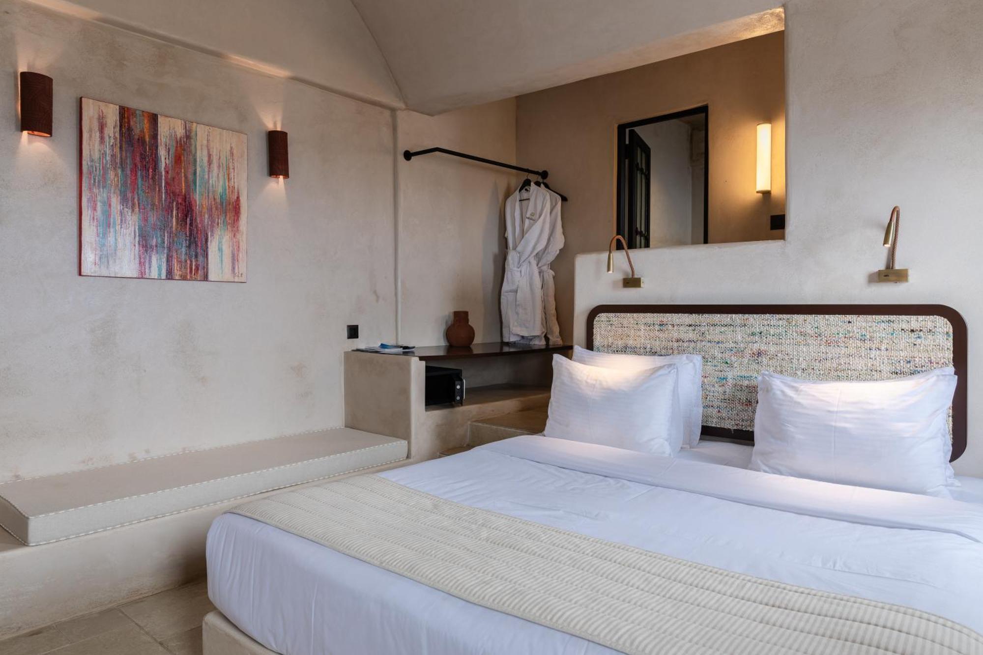 Meroviglia Boutique Imerovigli (Santorini)