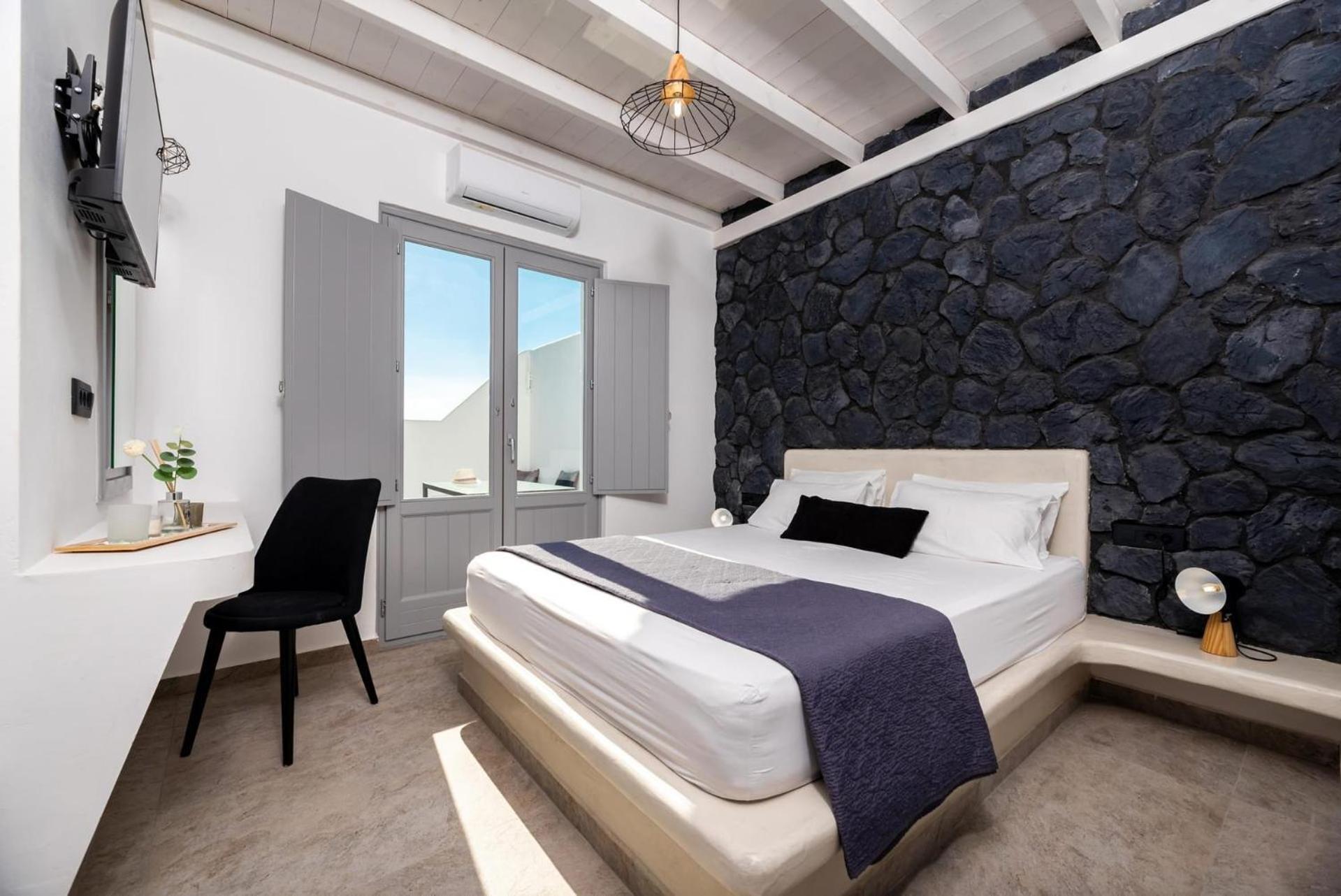 Flv Superior Villa With Private Heated Pool 2 Bedrooms Santorini Perissa (Santorini)