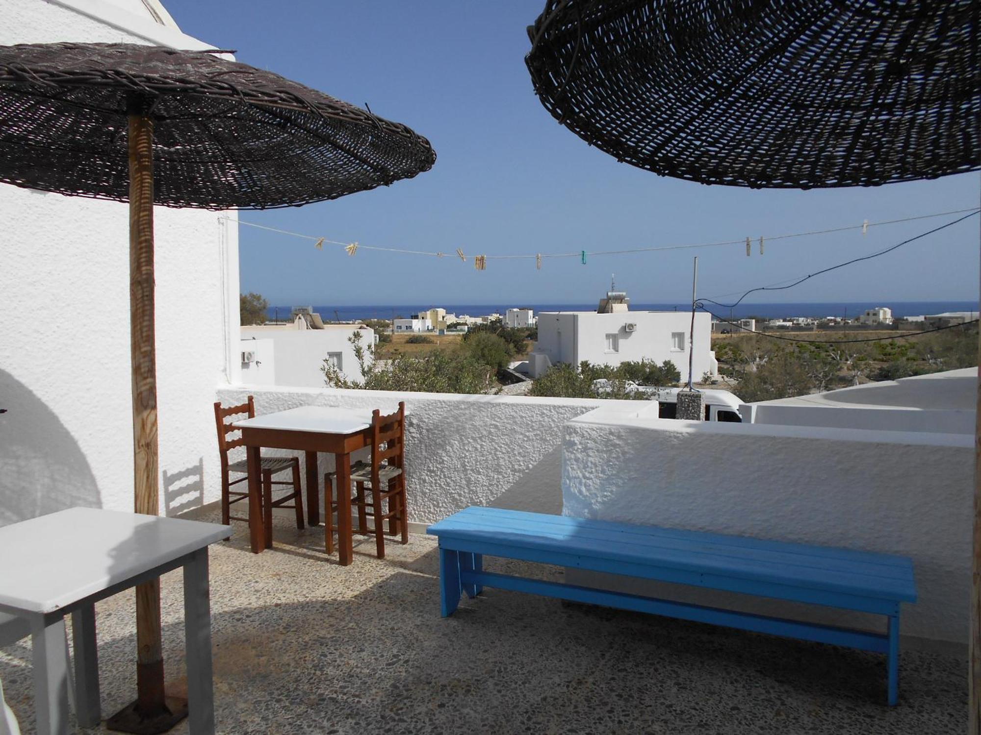 The Three Anchors Emporio (Santorini)