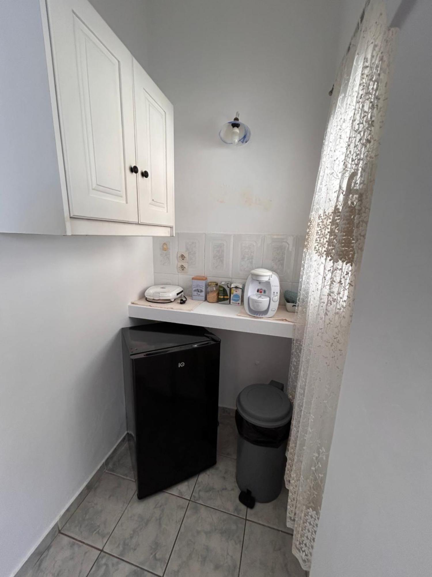 Letta Apartment Perissa (Santorini)