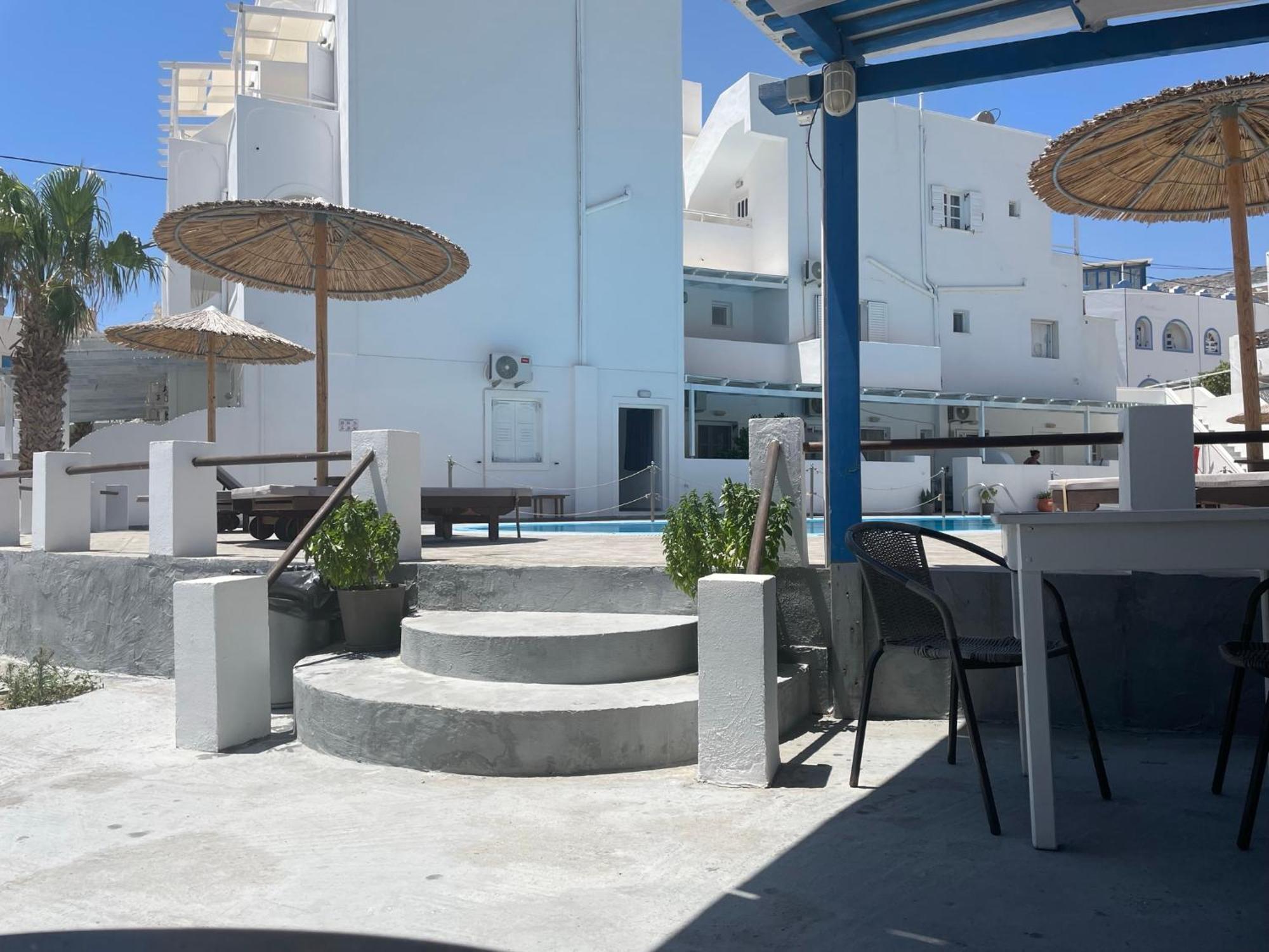 Apartment Letta Perissa (Santorini)