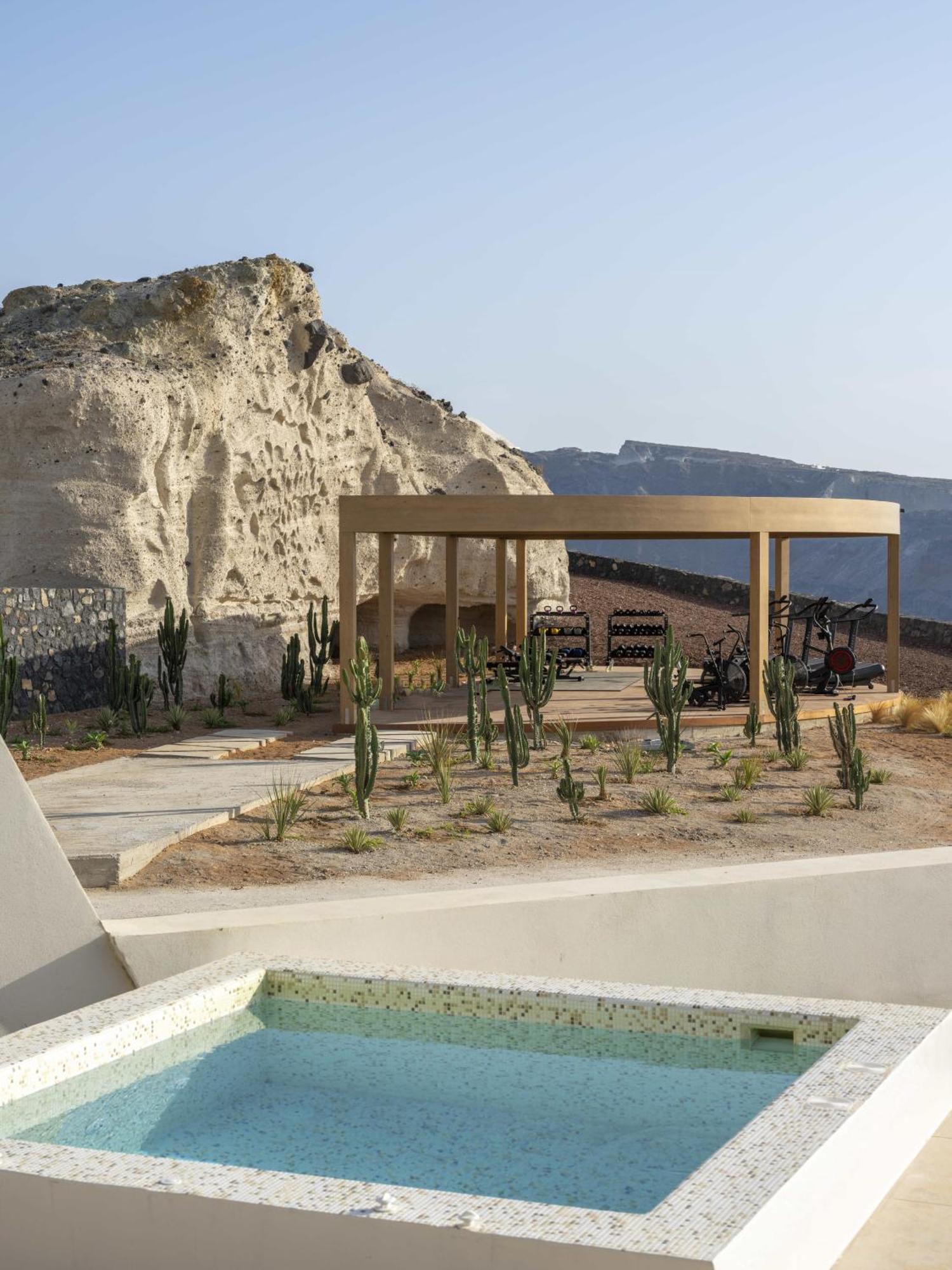 Santo Mine Hotel