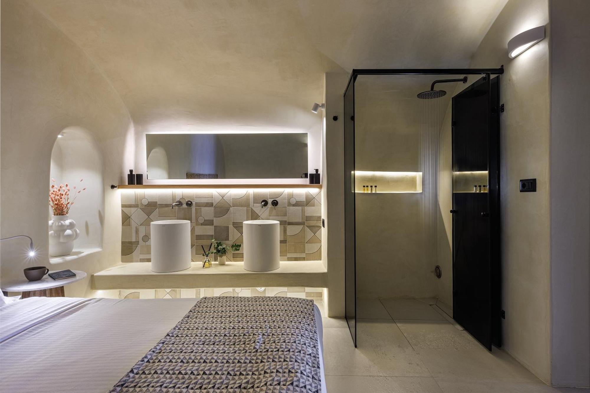 Annouso With Hot Tub By Caldera * Oia (Santorini)