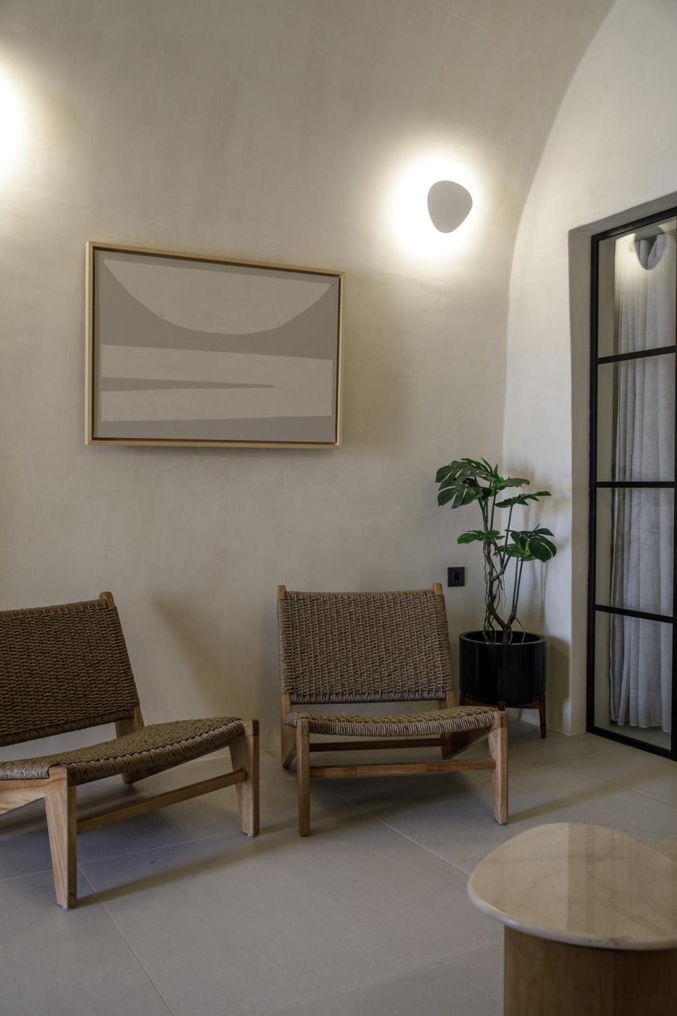 Annouso With Hot Tub By Caldera Villa Oia (Santorini)