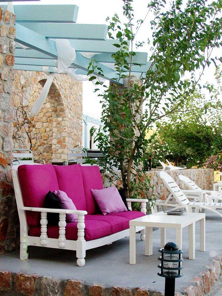 Hotel Zorbas Santorini 3*