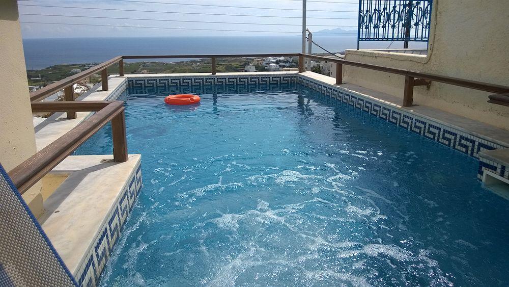 Anemomilos Aparthotel Fira (Santorini)