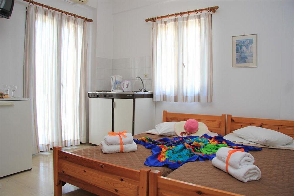 Ifestos Aparthotel Fira (Santorini)