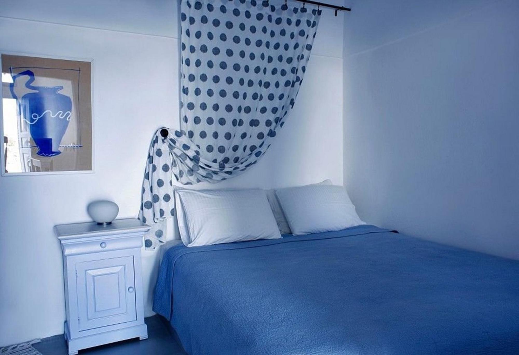 Thrilling Santorini Ragus 1 Bedroom Min, Children Age 12 Years Spacious Shared Sun Terrace And Swimming Pool With Breathtaking, Pousada *
