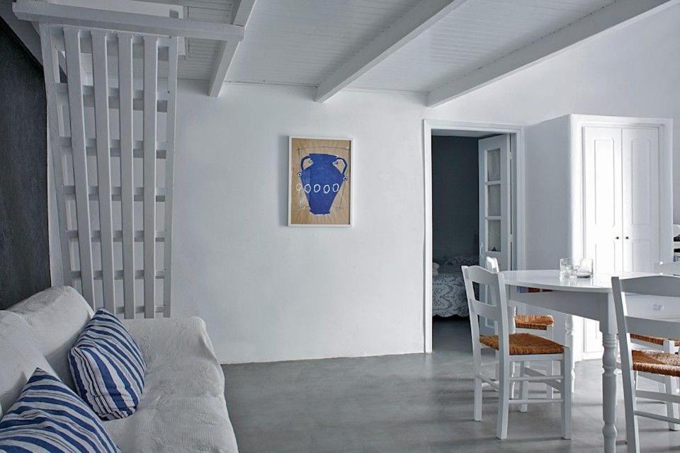 Pousada Thrilling Santorini Ragus 1 Bedroom Min, Children Age 12 Years Spacious Shared Sun Terrace And Swimming Pool With Breathtaking, *