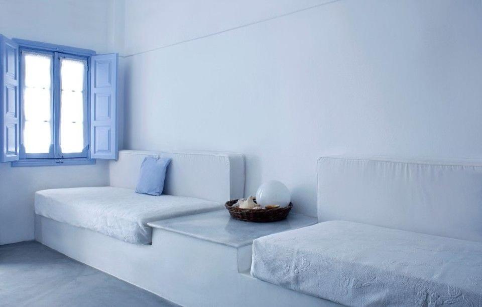 Pousada Thrilling Santorini Ragus 1 Bedroom Min, Children Age 12 Years Spacious Shared Sun Terrace And Swimming Pool With Breathtaking, Oia