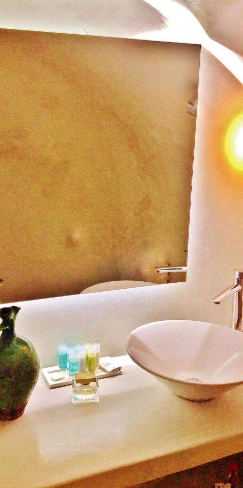 Thrilling Santorini Ragus 1 Bedroom Min, Children Age 12 Years Spacious Shared Sun Terrace And Swimming Pool With Breathtaking, Pousada