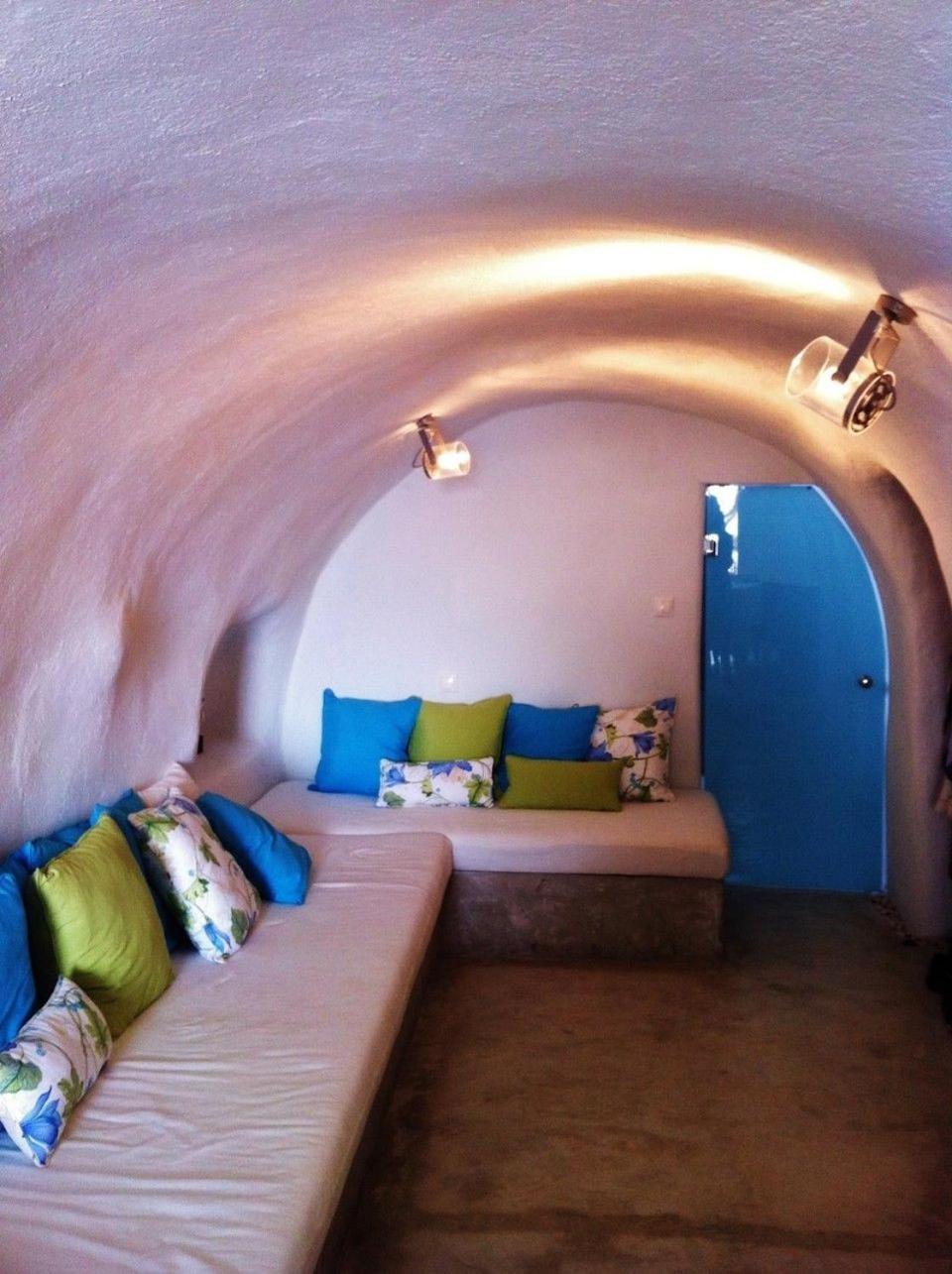 Pousada Thrilling Santorini Ragus 1 Bedroom Min, Children Age 12 Years Spacious Shared Sun Terrace And Swimming Pool With Breathtaking, Oia