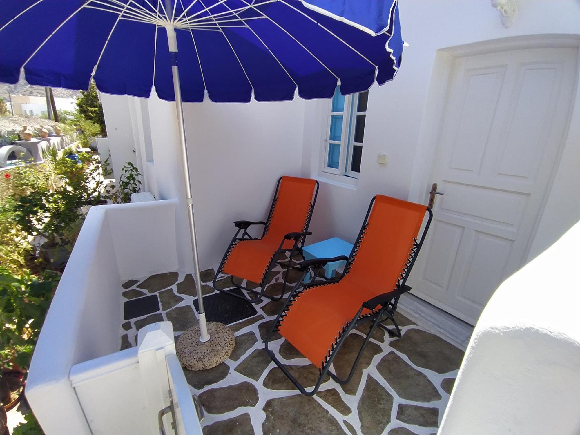 Chariot Santorini Apartment *
