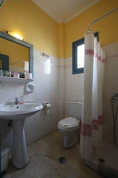 Hotel The Boathouse 3*