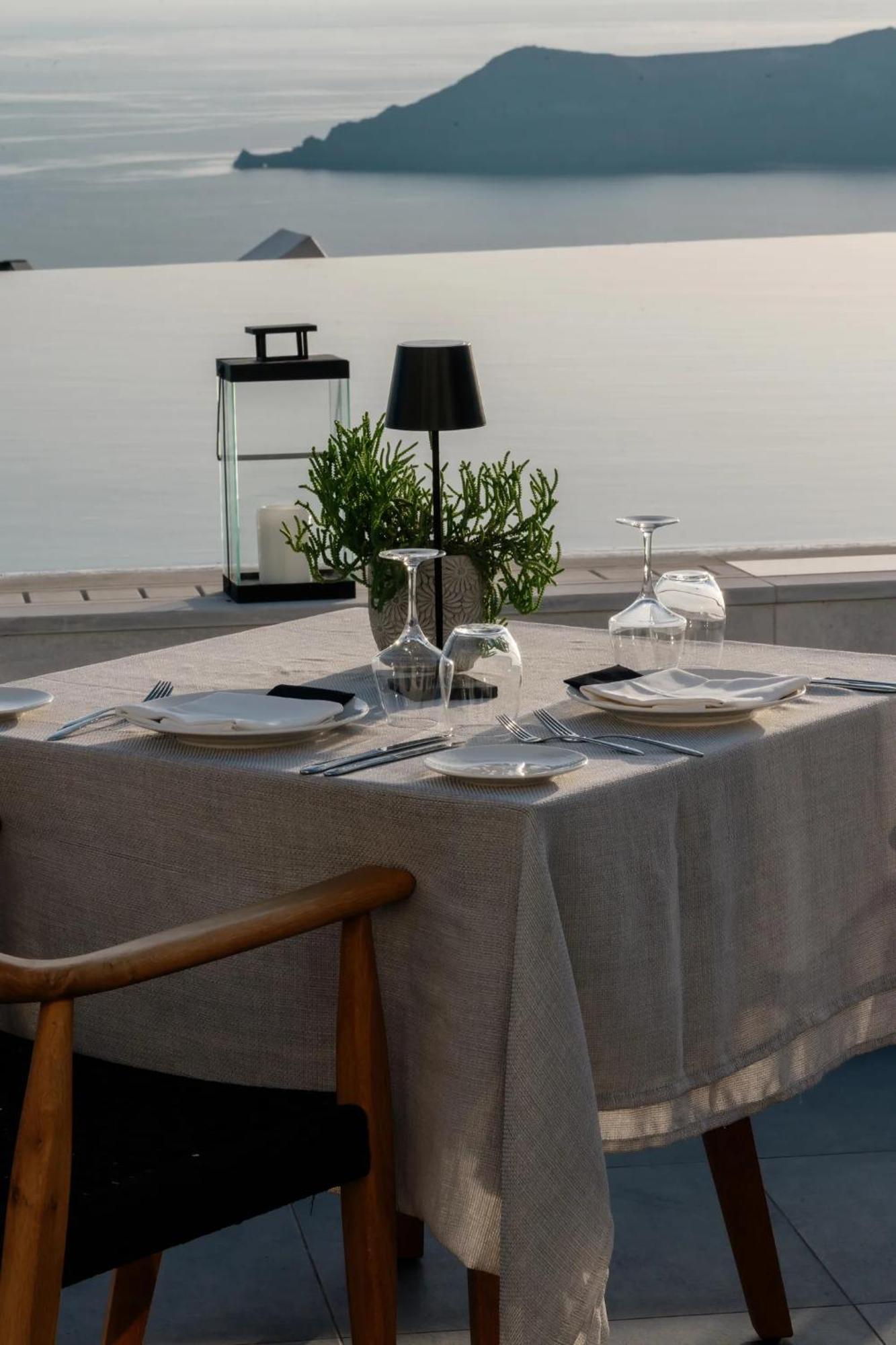 Aeifos Boutique Imerovigli (Santorini)