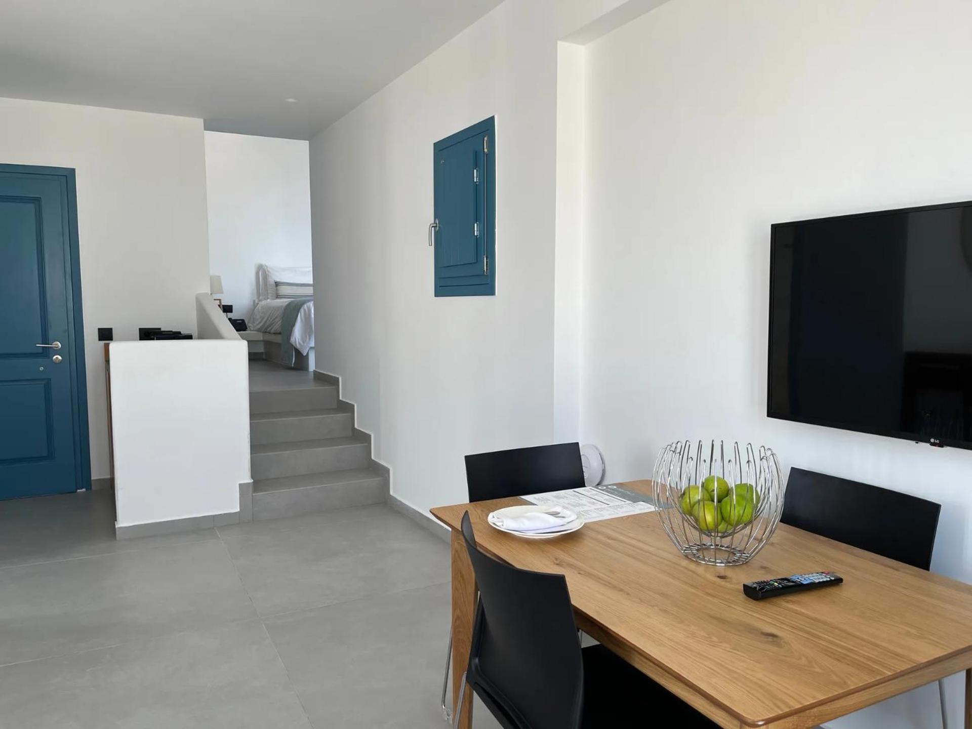 Aeifos Boutique 5* Imerovigli (Santorini)