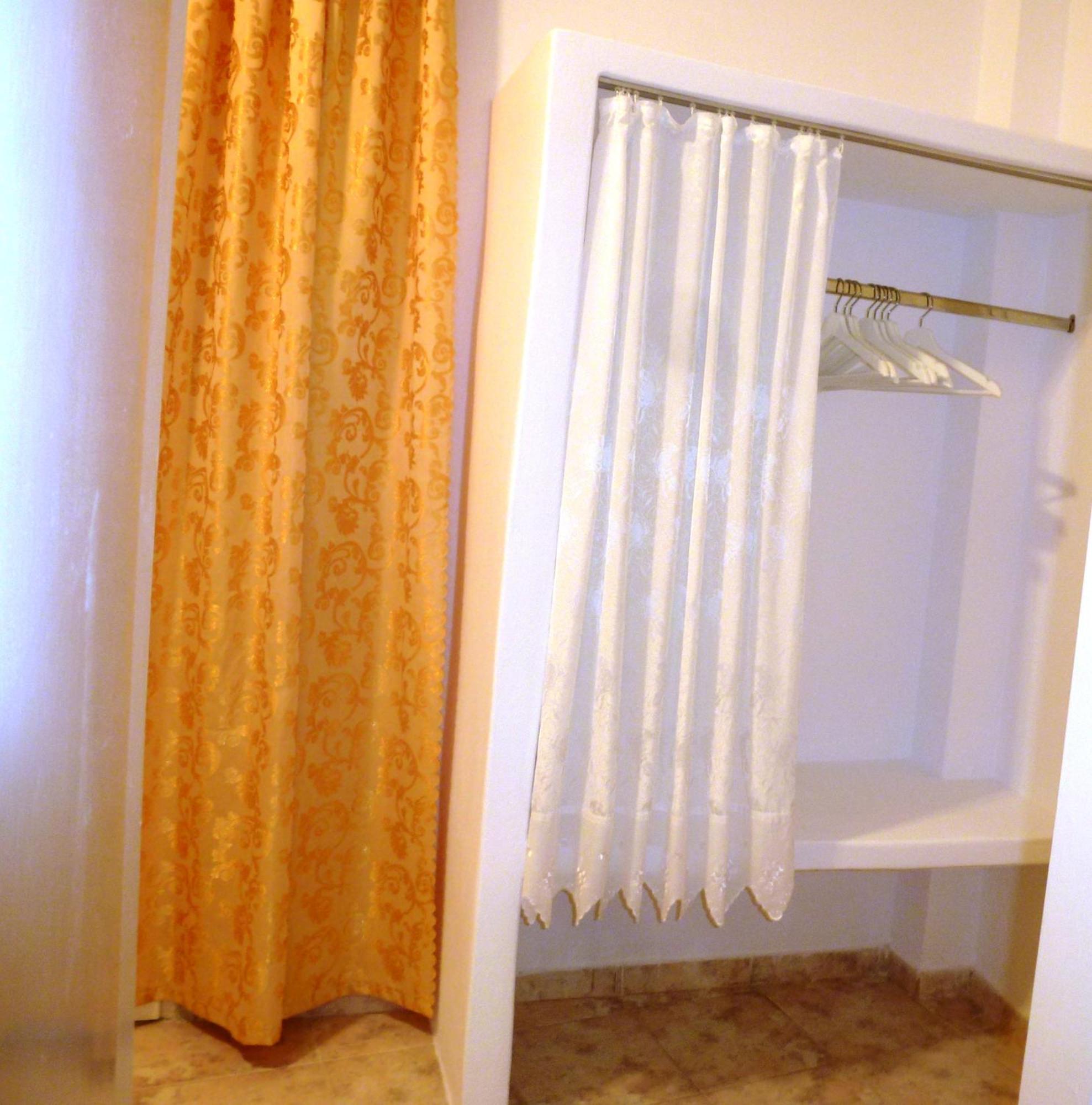 Atalos 3* Kamari (Santorini)