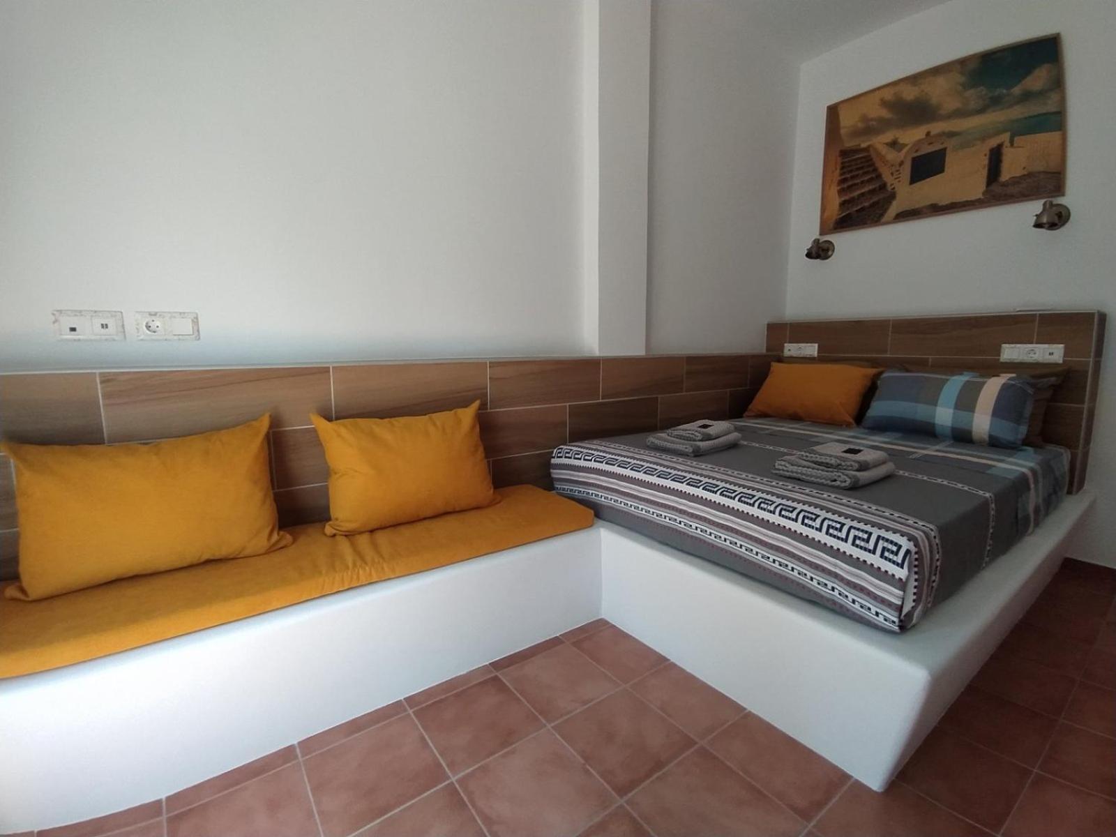 Chariot Santorini Apartment Kamari (Santorini)