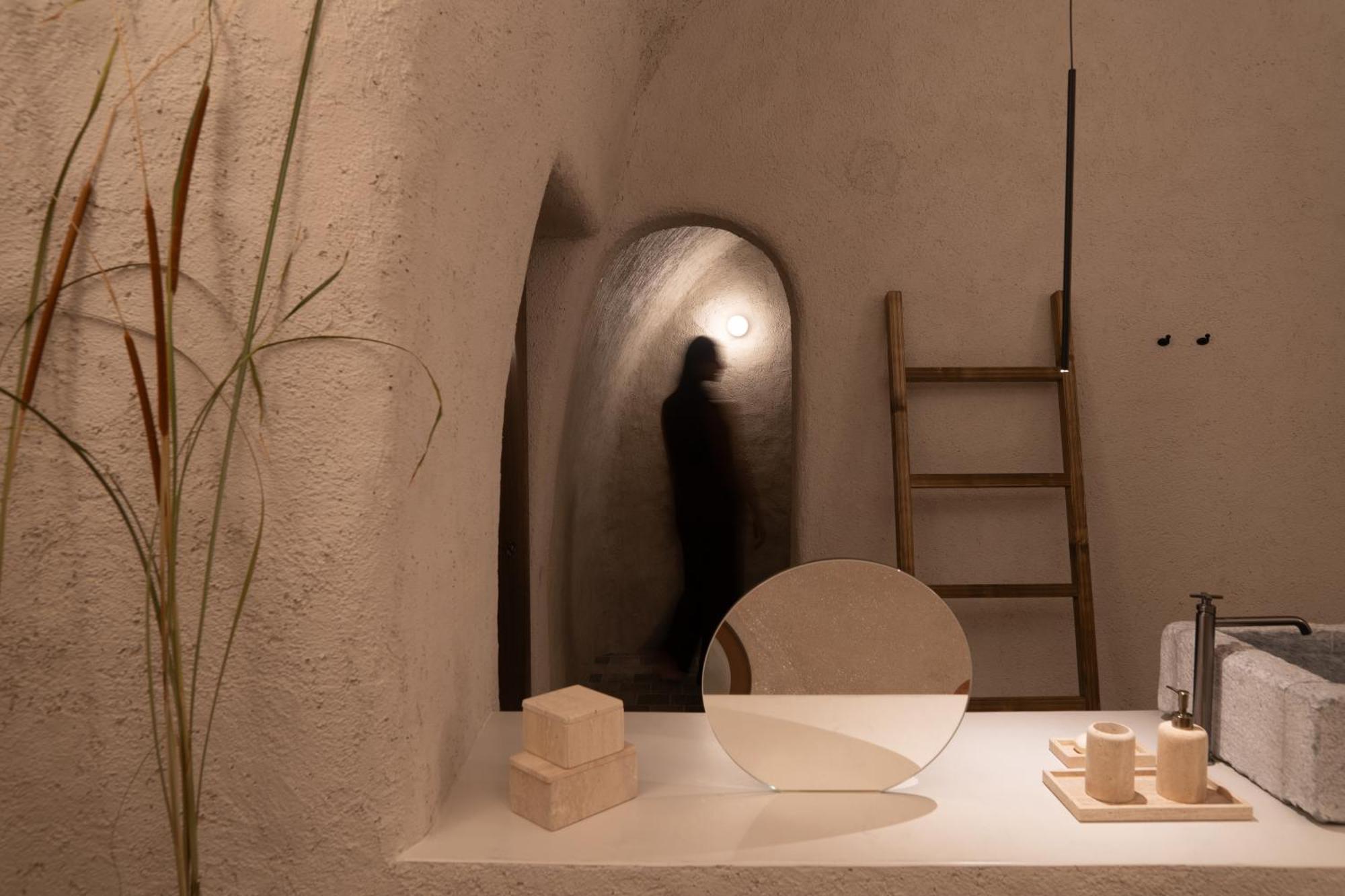 Kanava Cave Winery Messaria (Santorini)